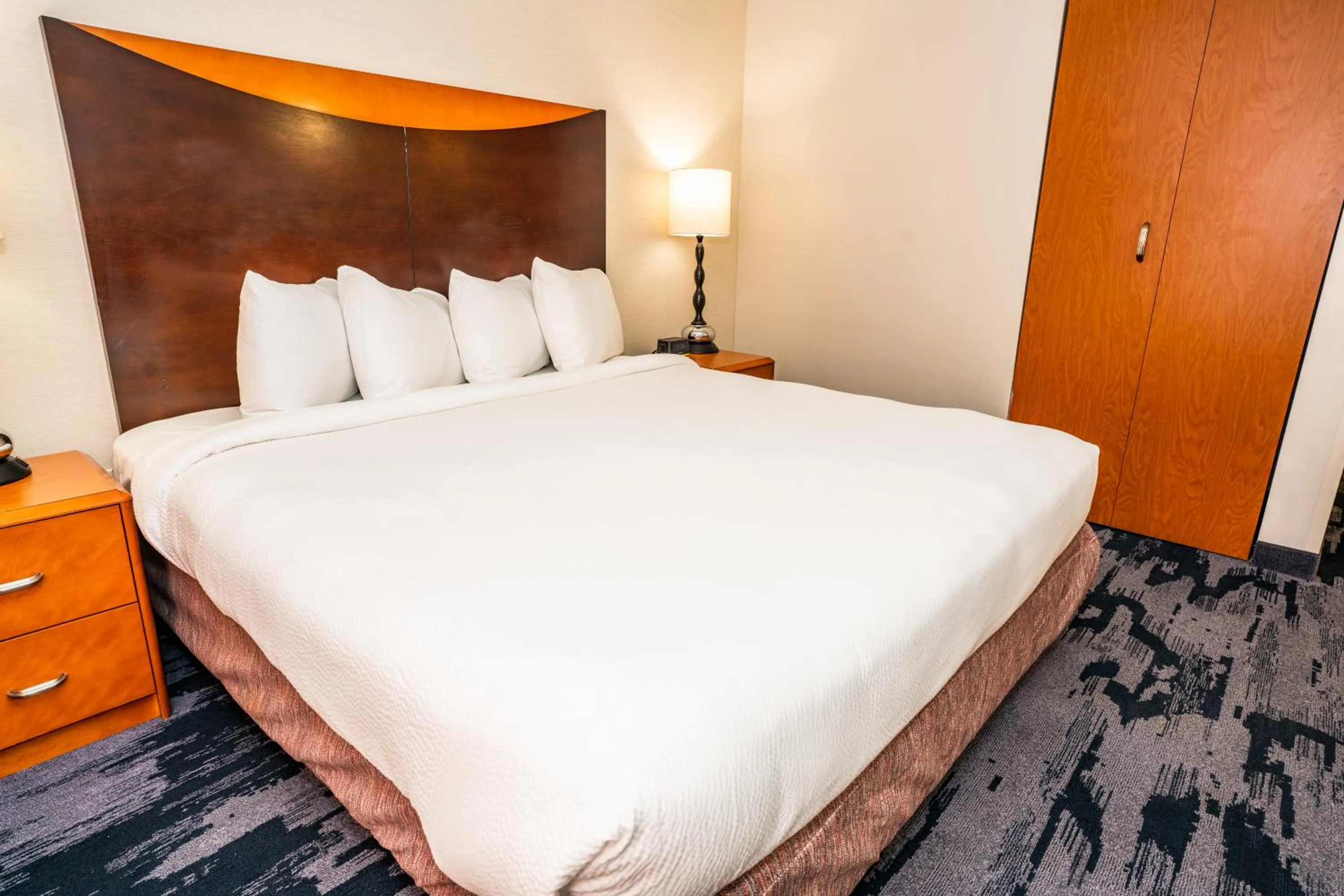 Bed in Fairfield by Marriott San Antonio Alamo Plaza Convention Center