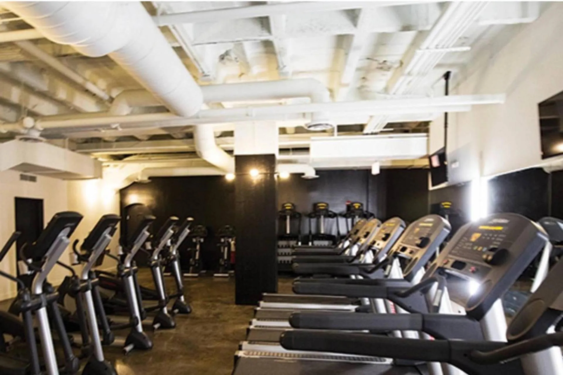 Fitness centre/facilities in Uptown Gem