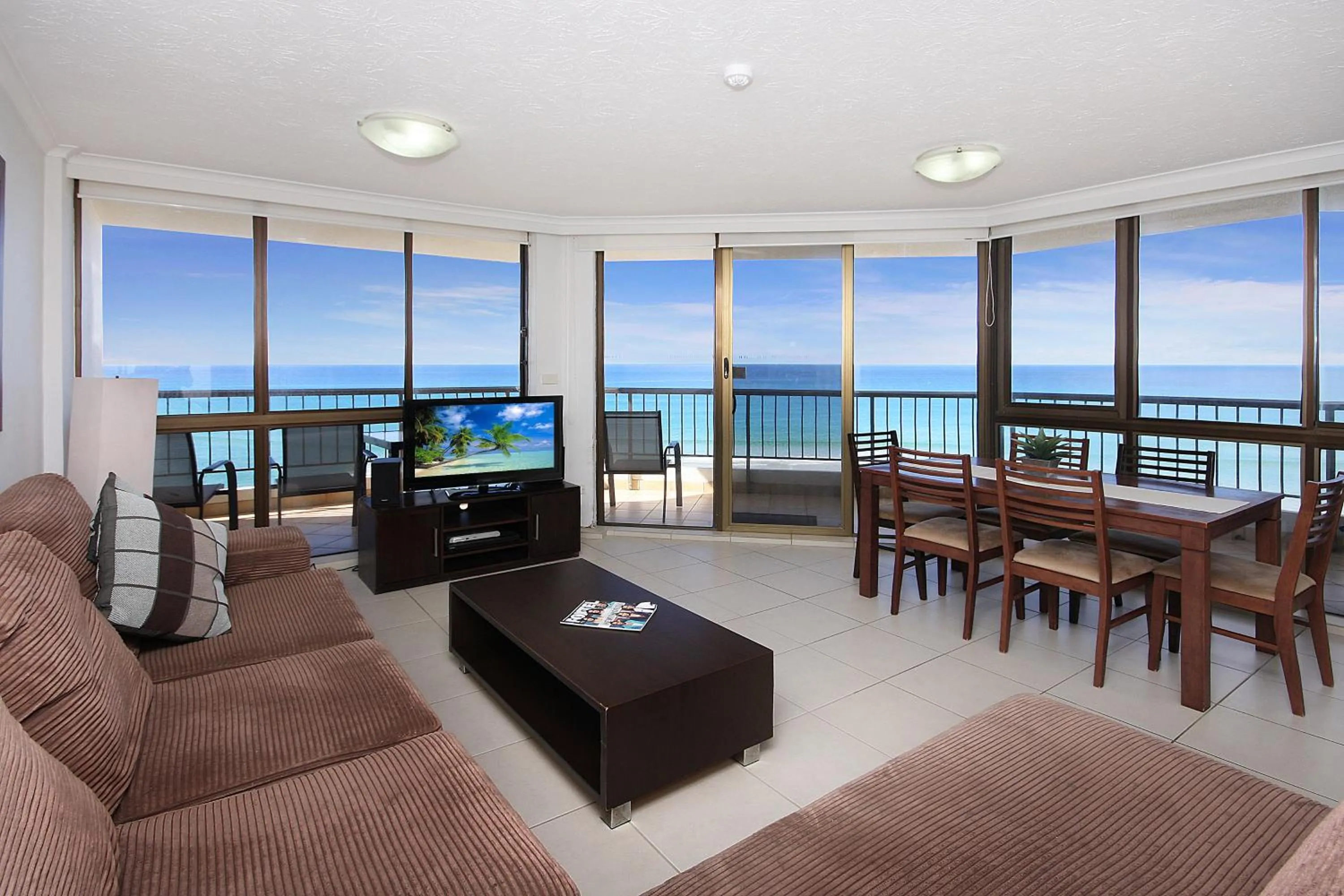 Living room in Spindrift on the Beach - Absolute Beachfront