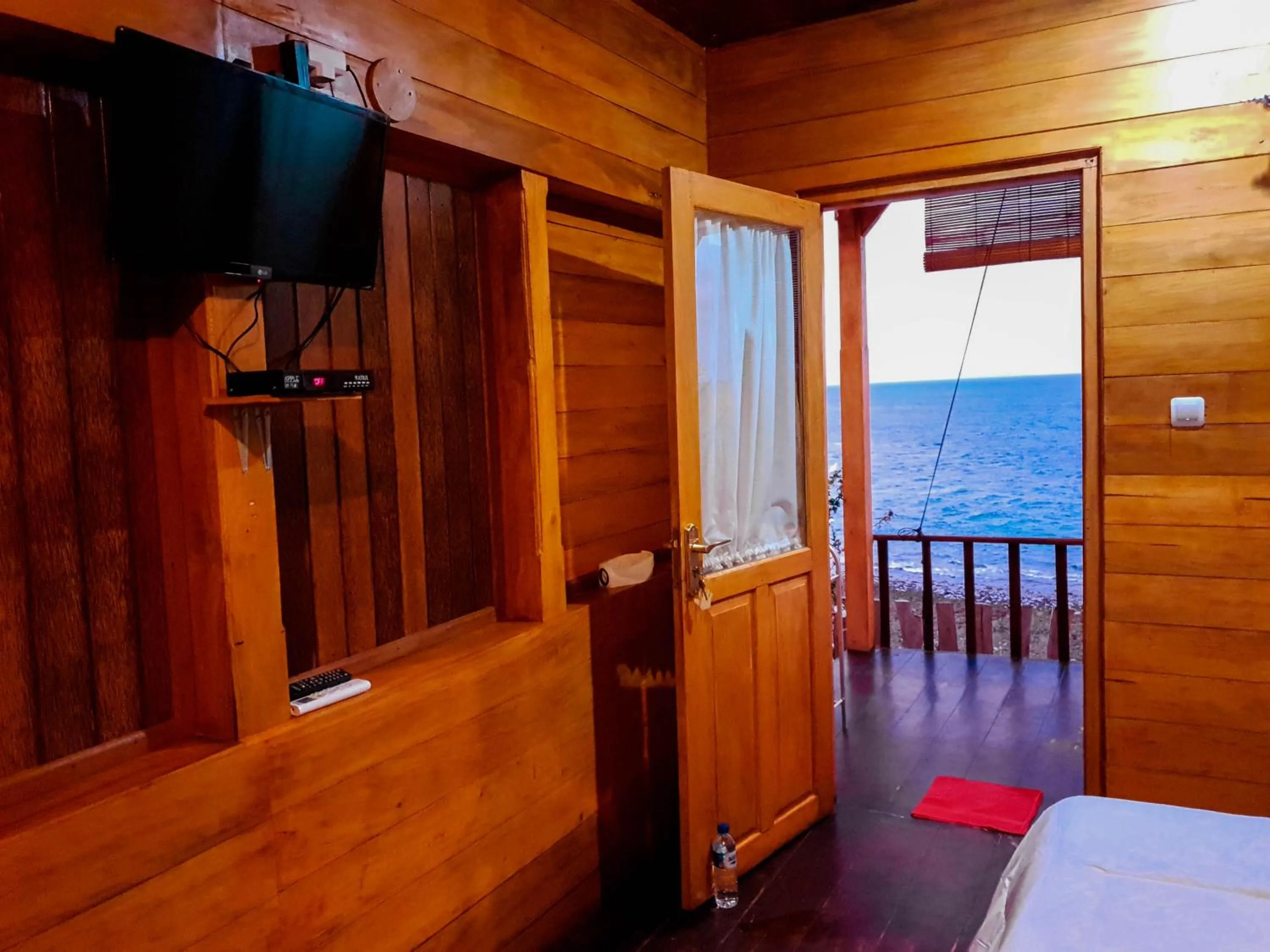 Balcony/Terrace, Bed in Malibu Huts
