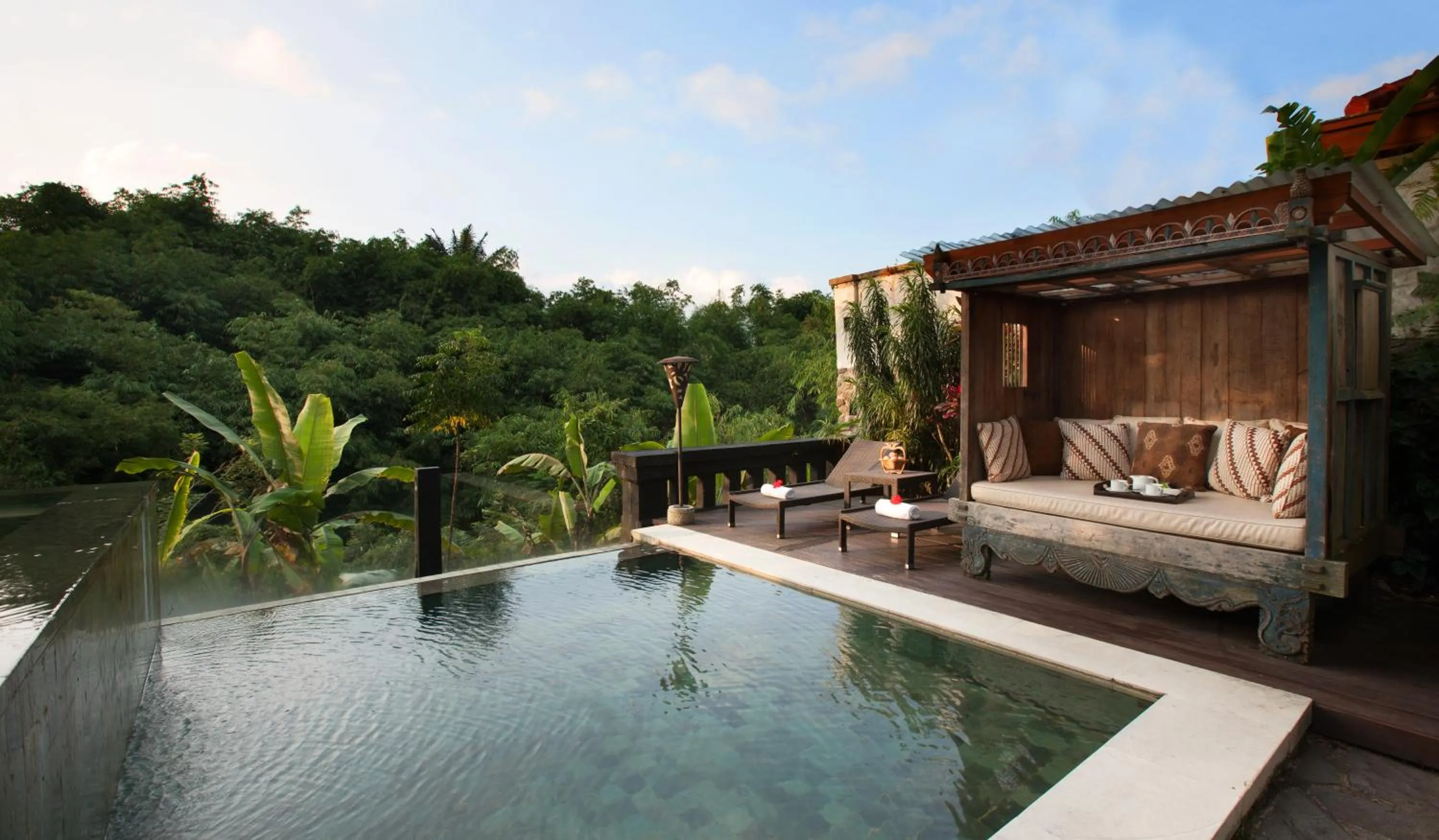 Pool view in Novus Giri Resort & Spa