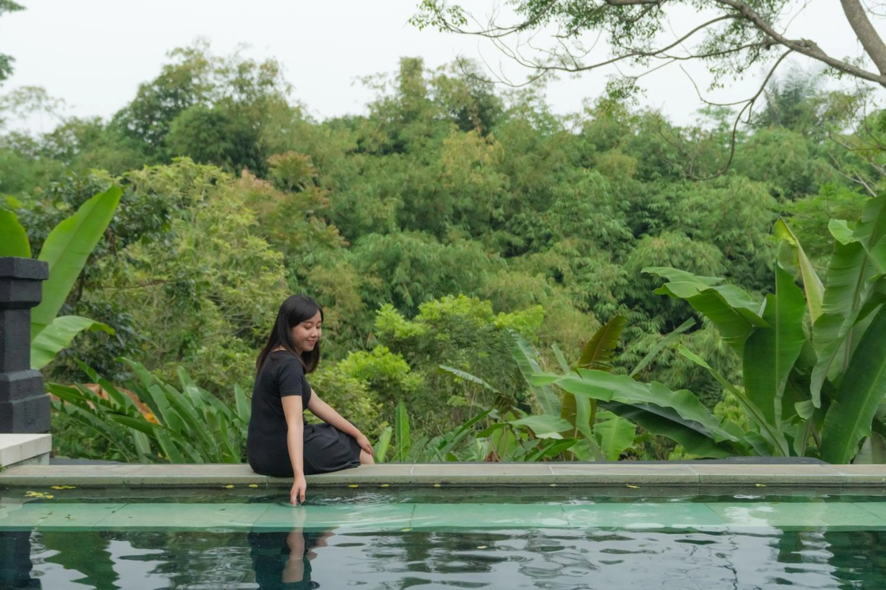 Pool view in Novus Giri Resort & Spa
