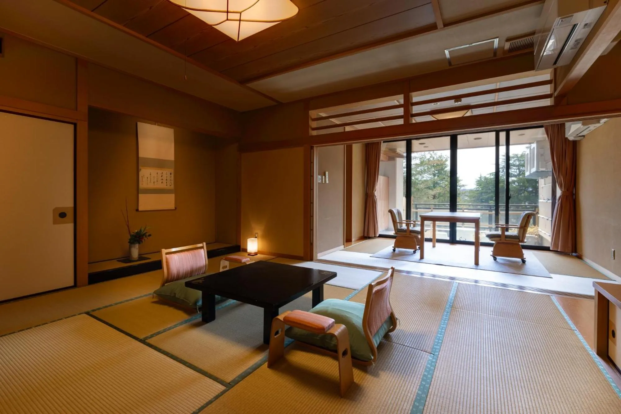 Photo of the whole room in Matsusaki