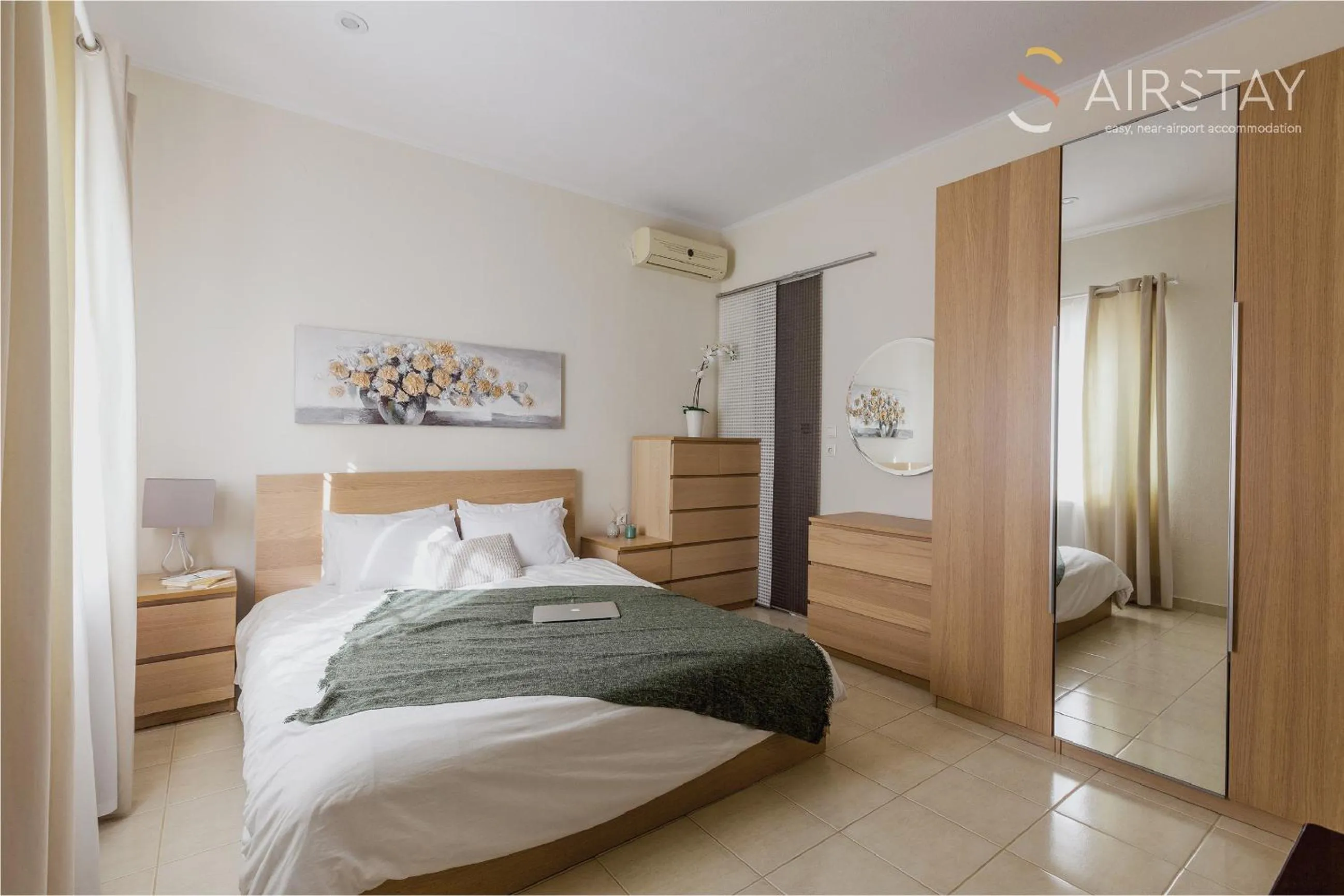 Bed in Nautilus Apartments Airport by Airstay