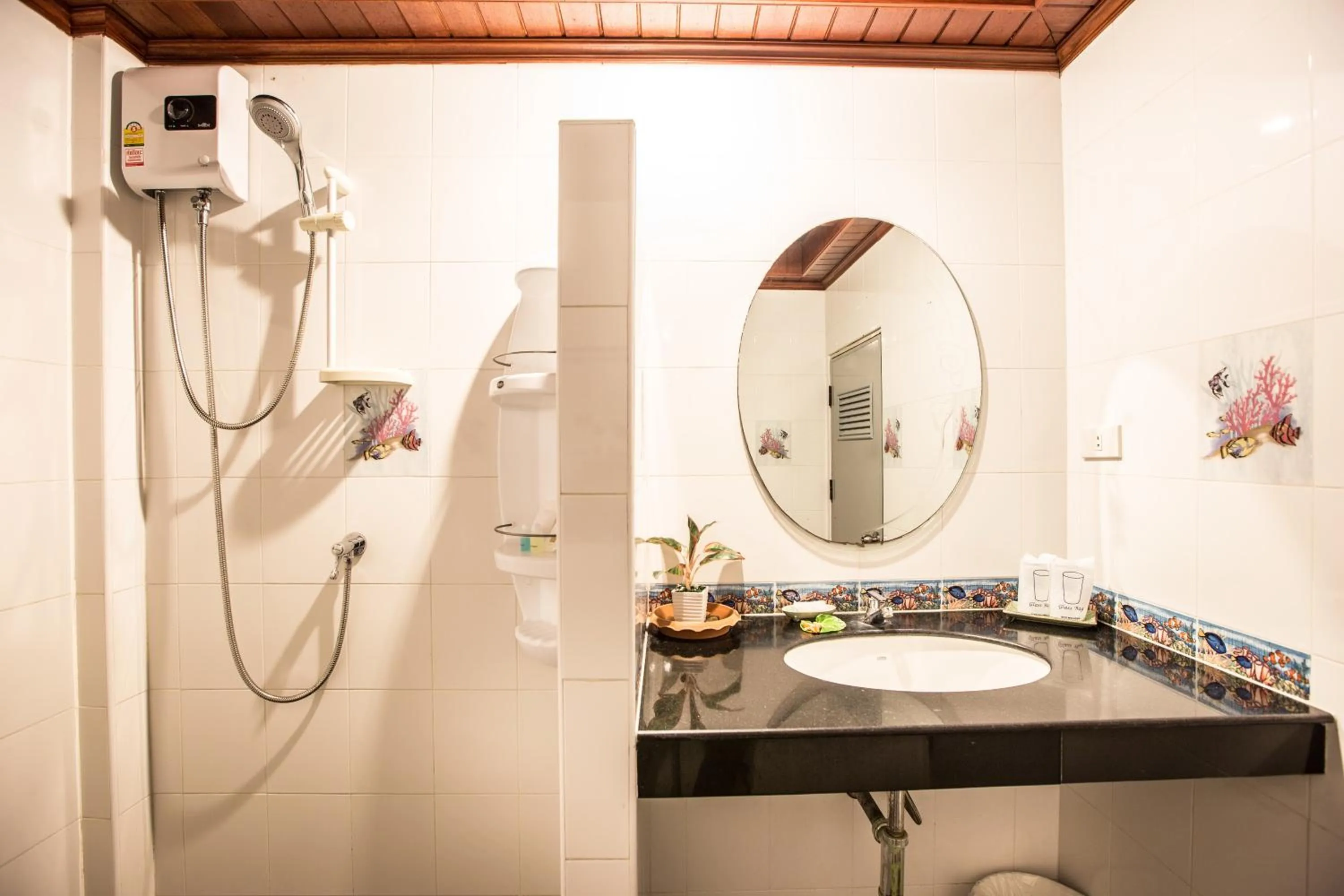 Shower in Lamai Coconut Beach Resort