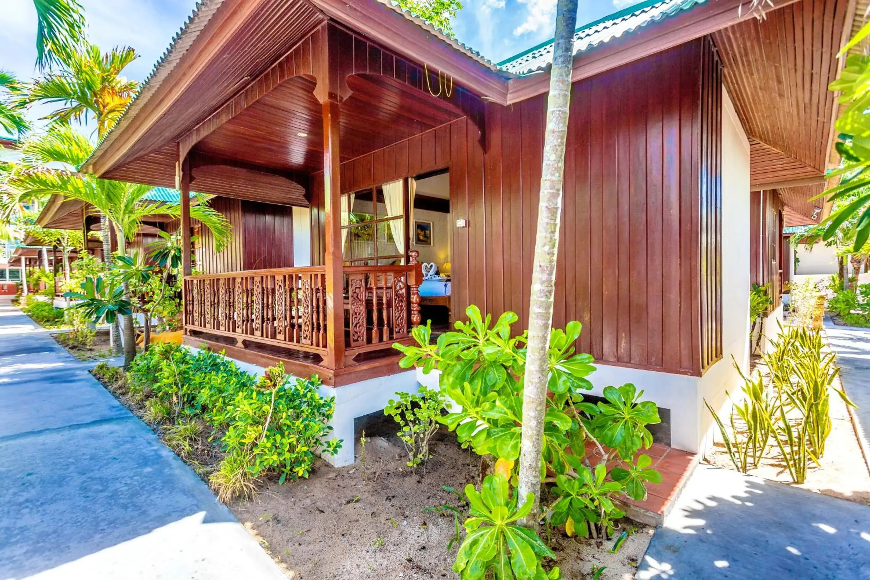 Superior Bungalow in Lamai Coconut Beach Resort Superior Bungalow in Lamai Coconut Beach Resort