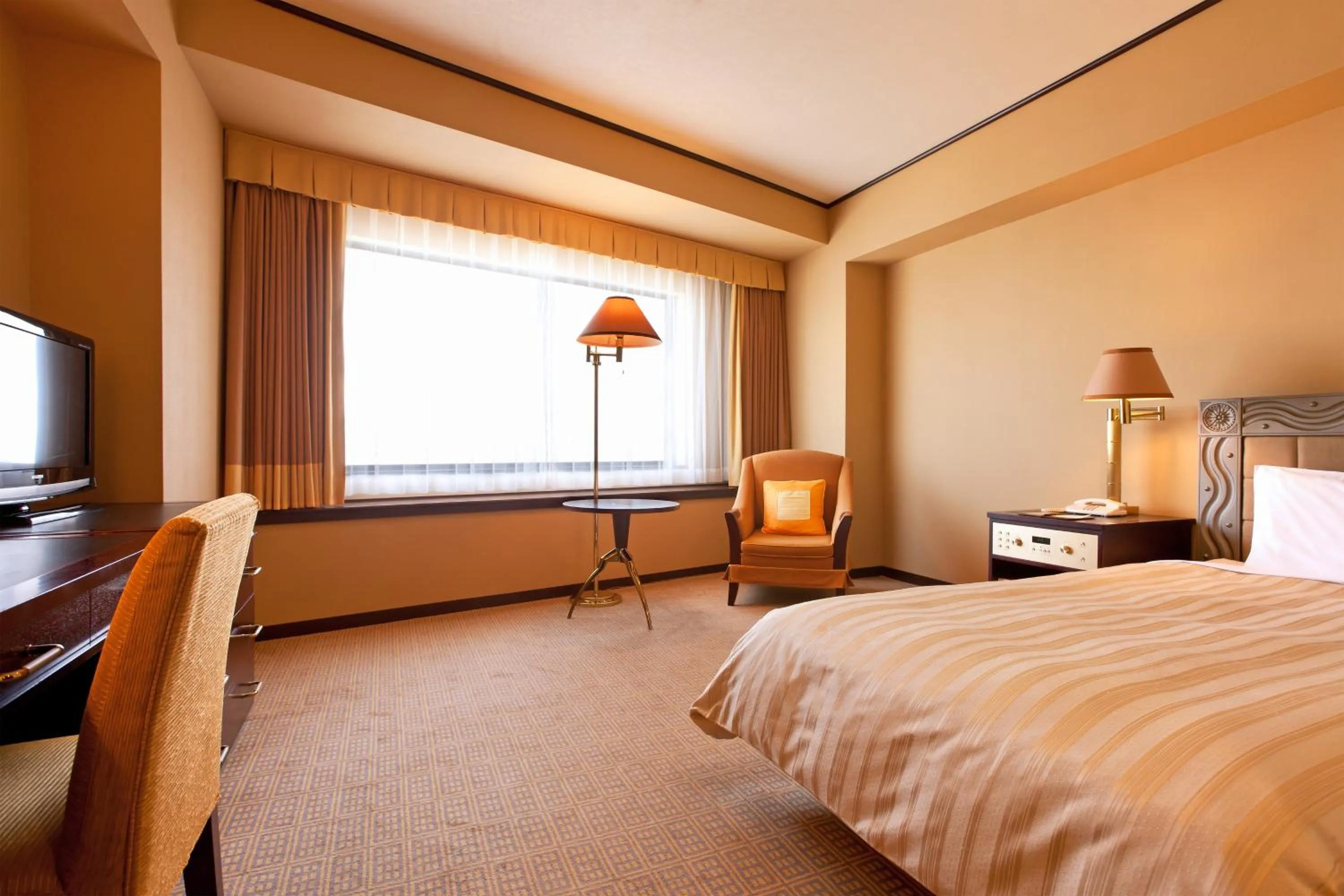 Photo of the whole room, Bed in Okura Act City Hotel Hamamatsu