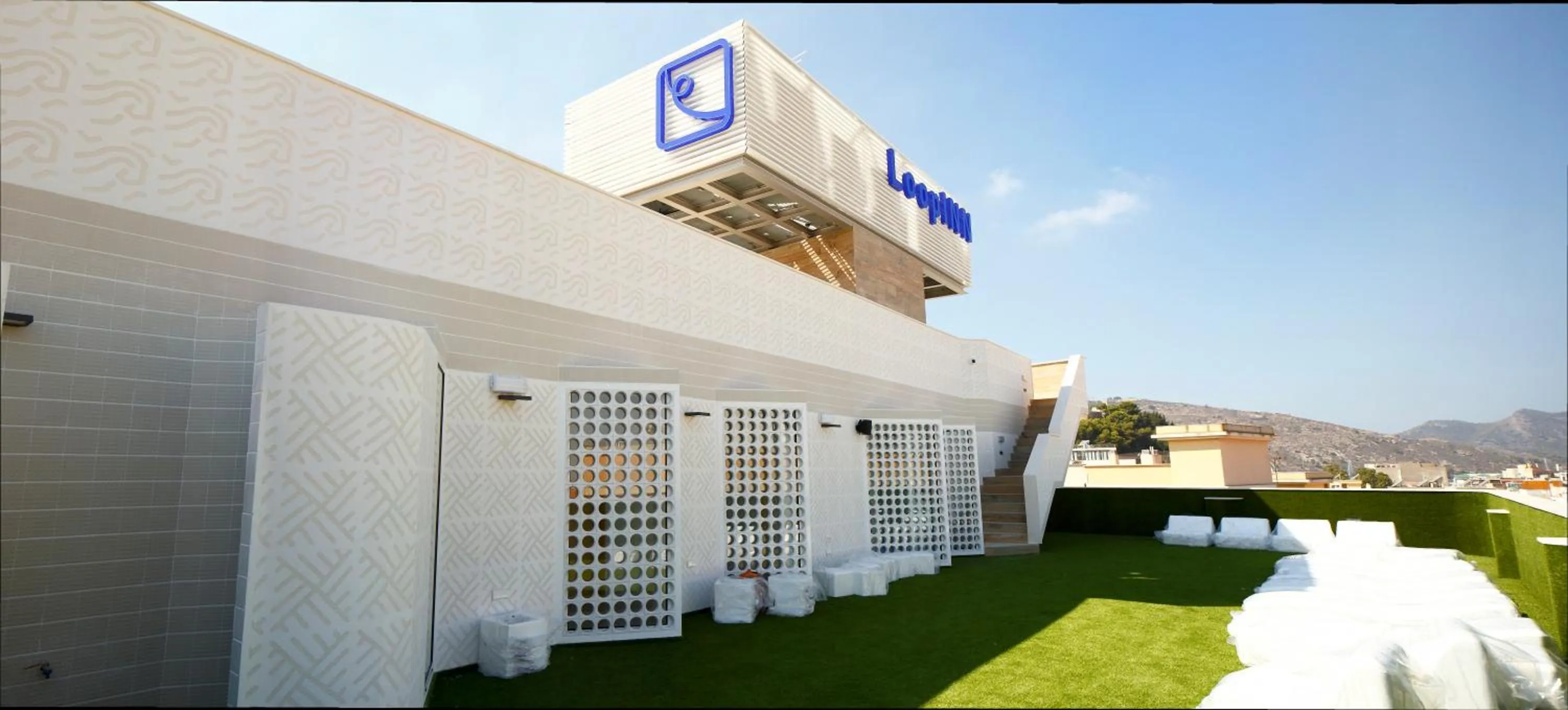 Property building in Loop INN Hostel Cartagena