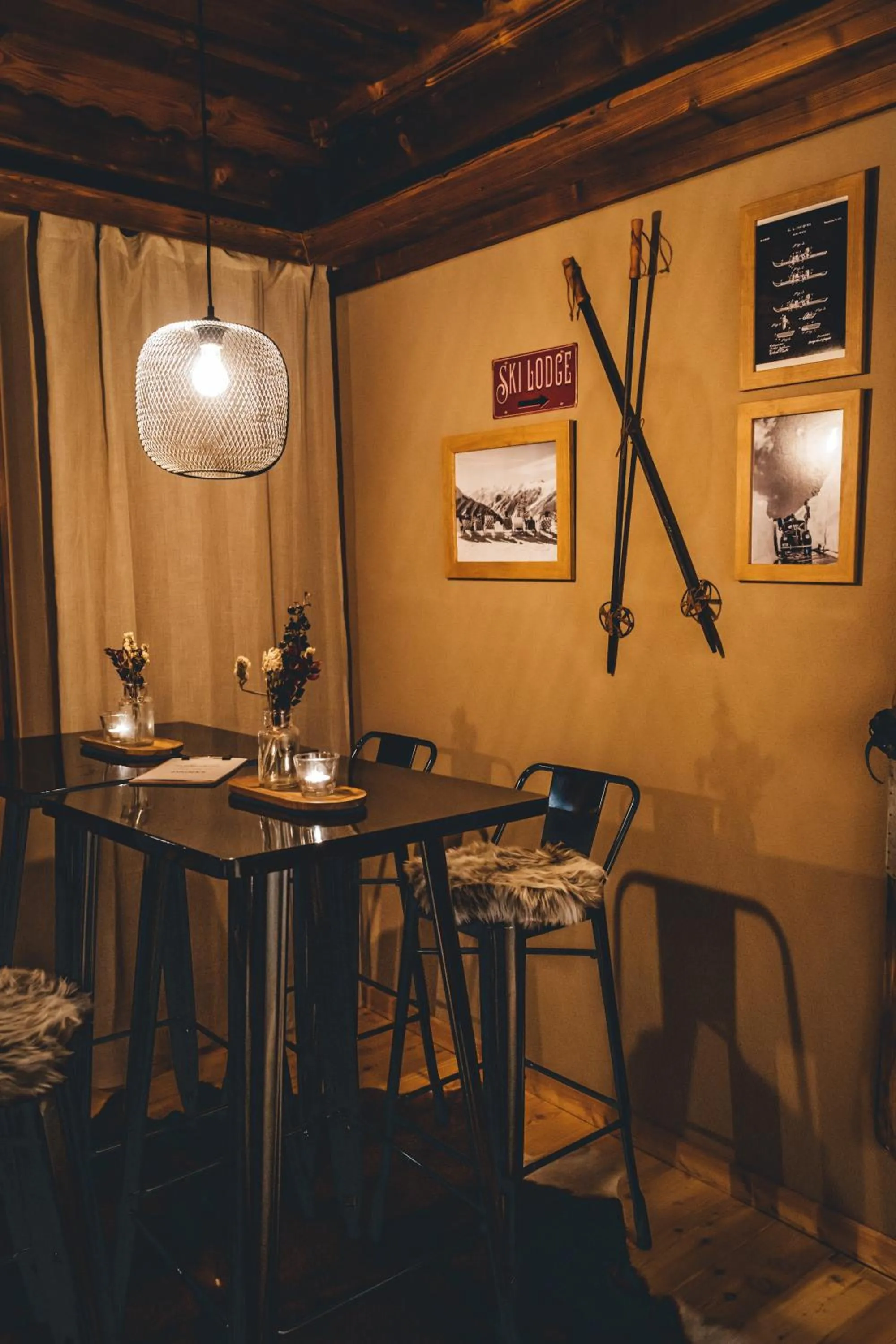 Lounge or bar in Hotel Sportalm - Adults Only Boutique Hotel