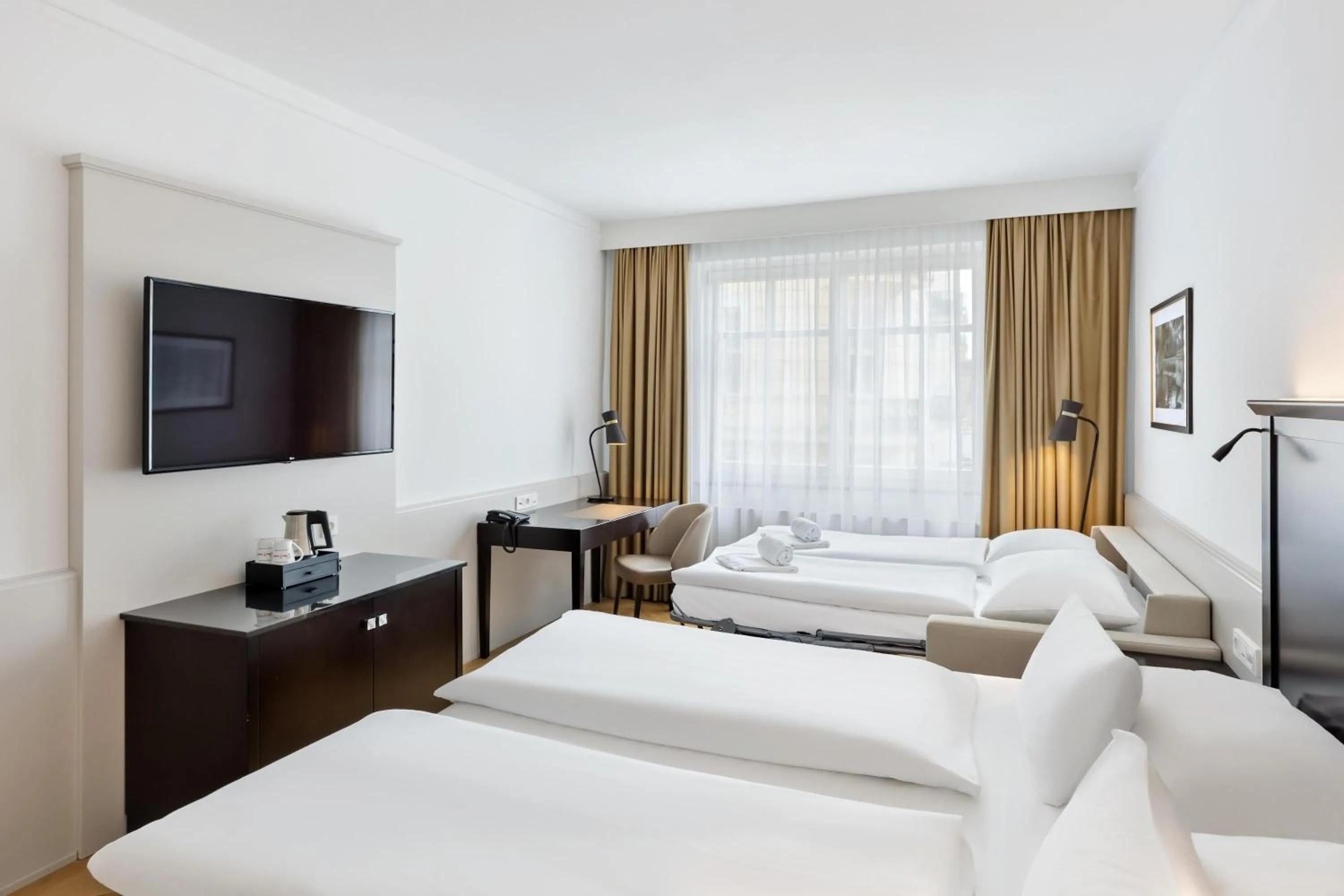 Bed in Austria Trend Parkhotel Schönbrunn Wien