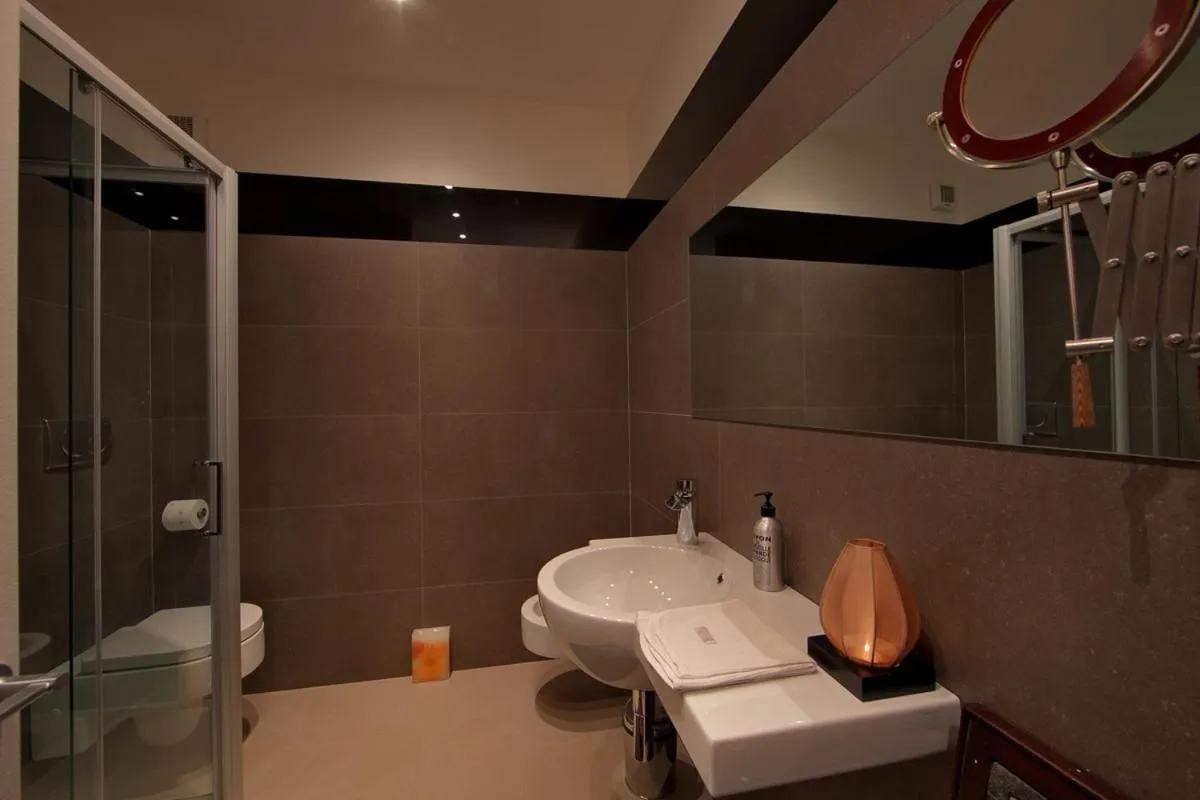 Bathroom in Zenthe Small Luxury B&B