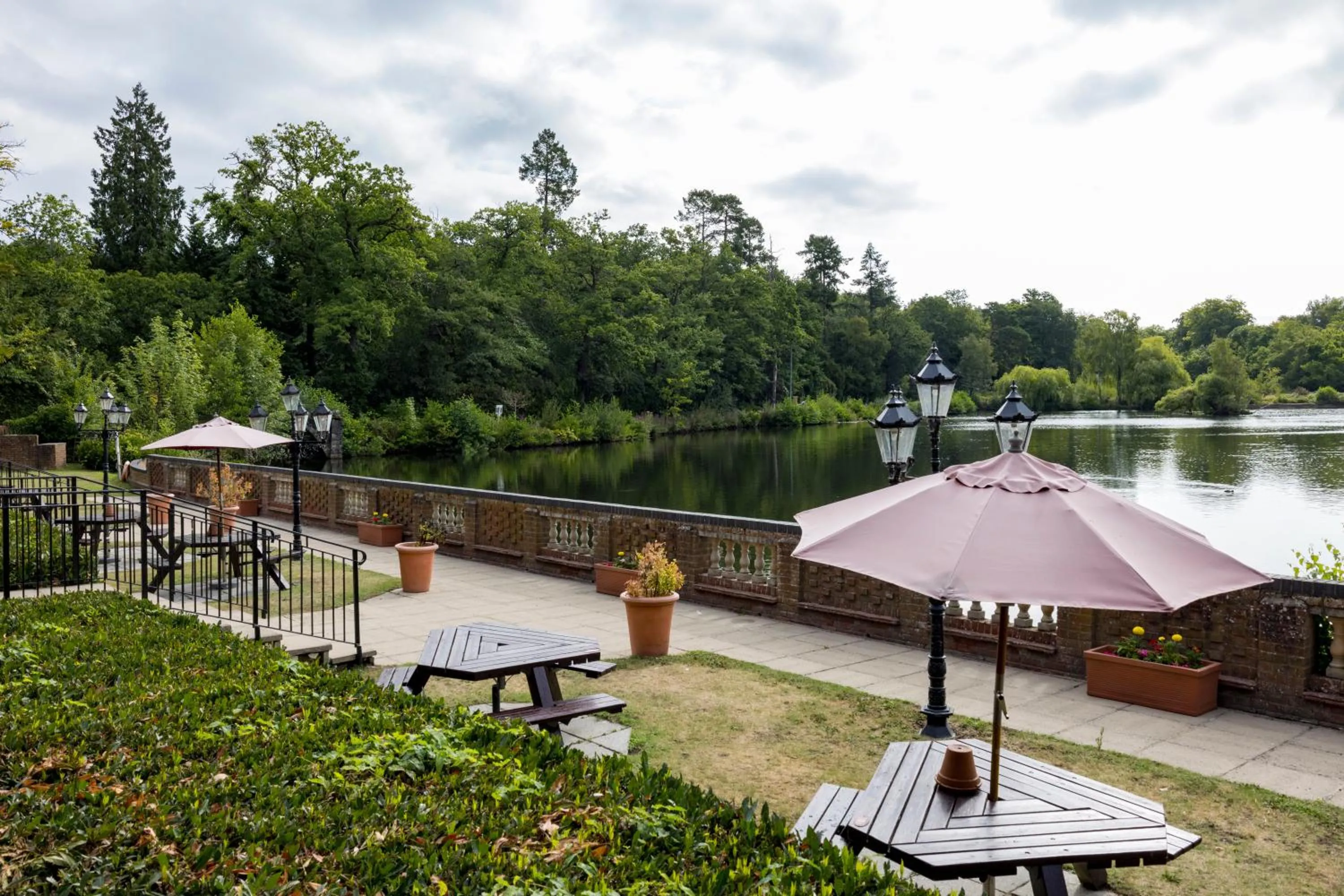 Lakeside International Hotel