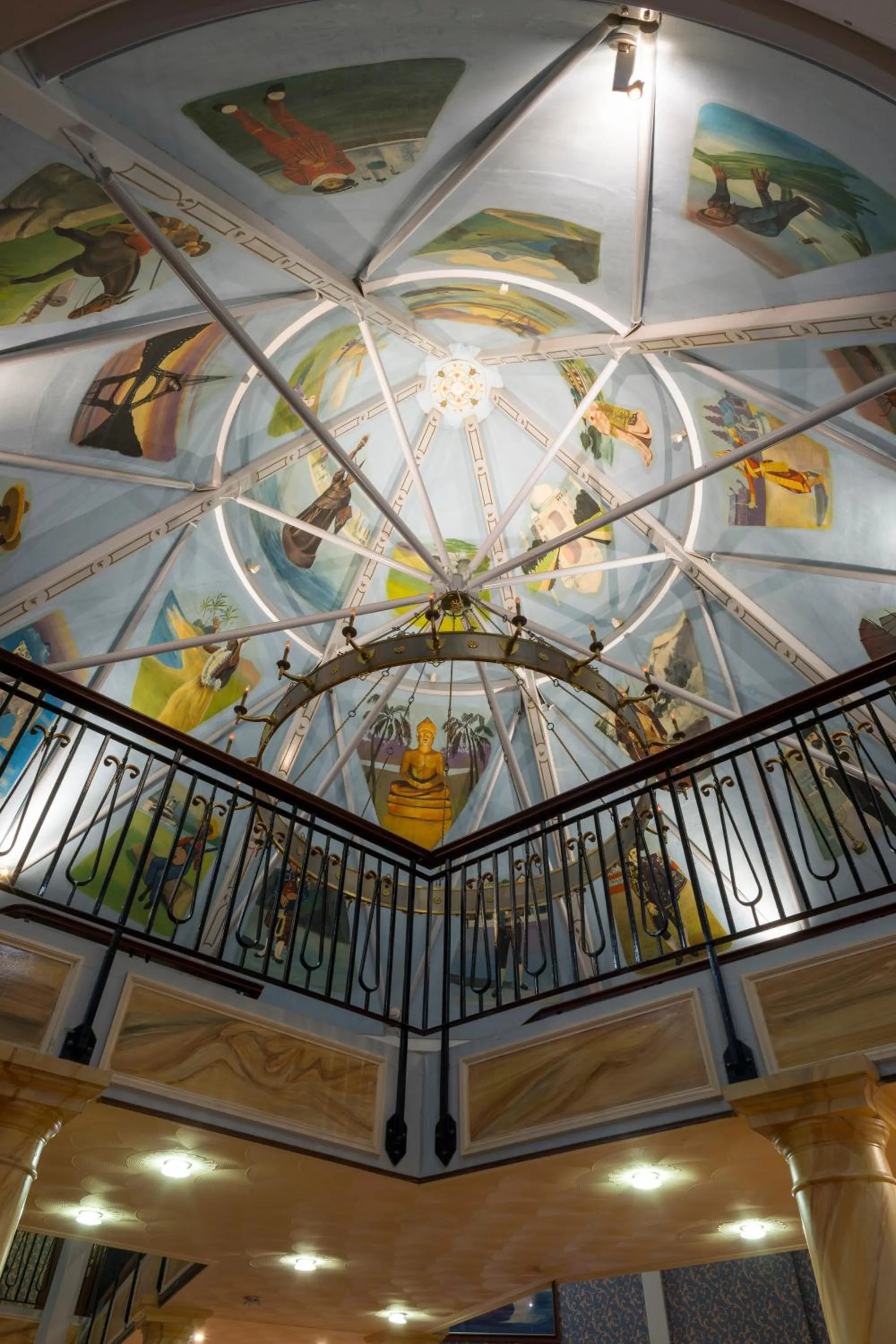 Lakeside International Hotel