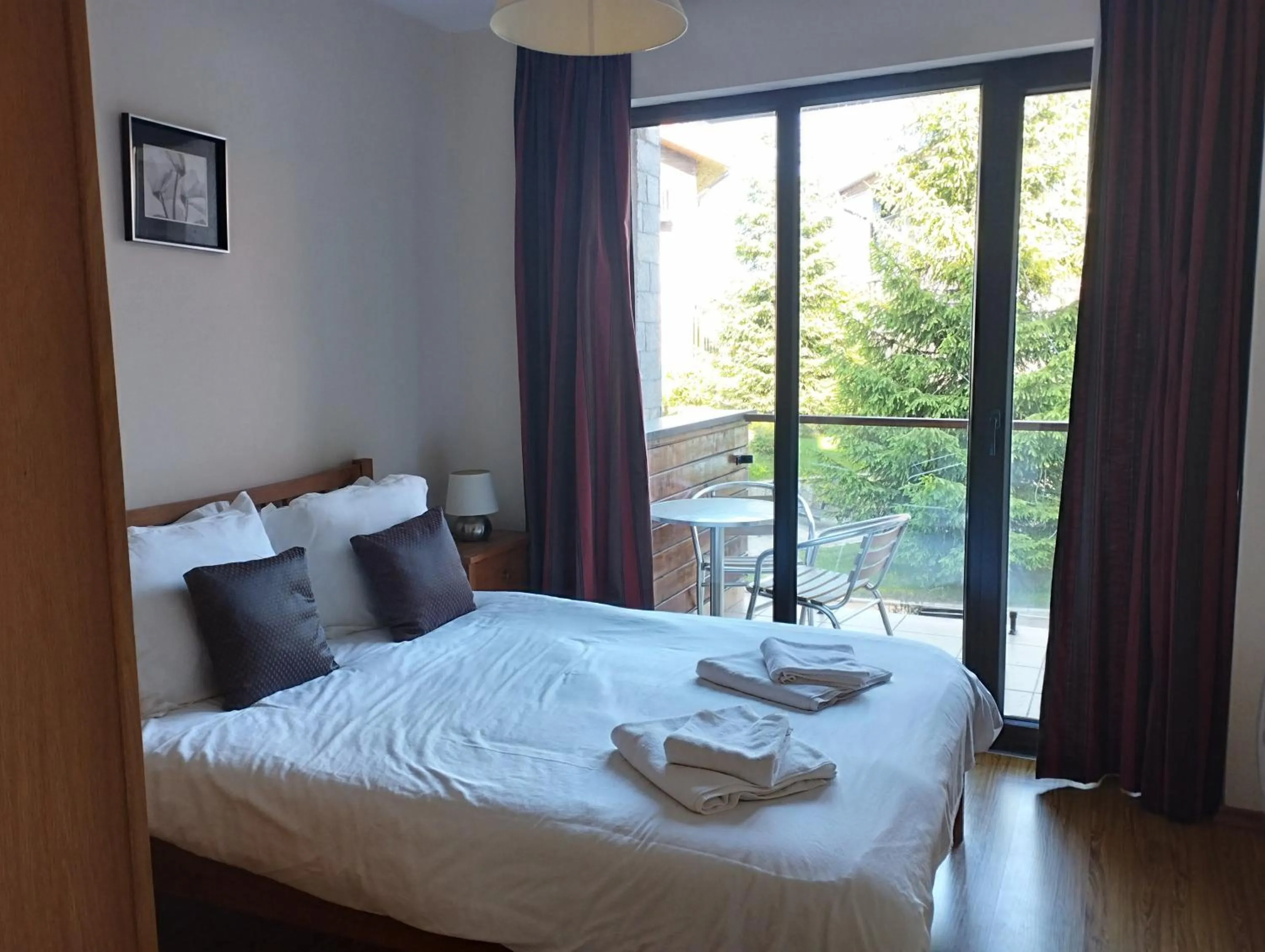 Bed in Chamkoria Chalets