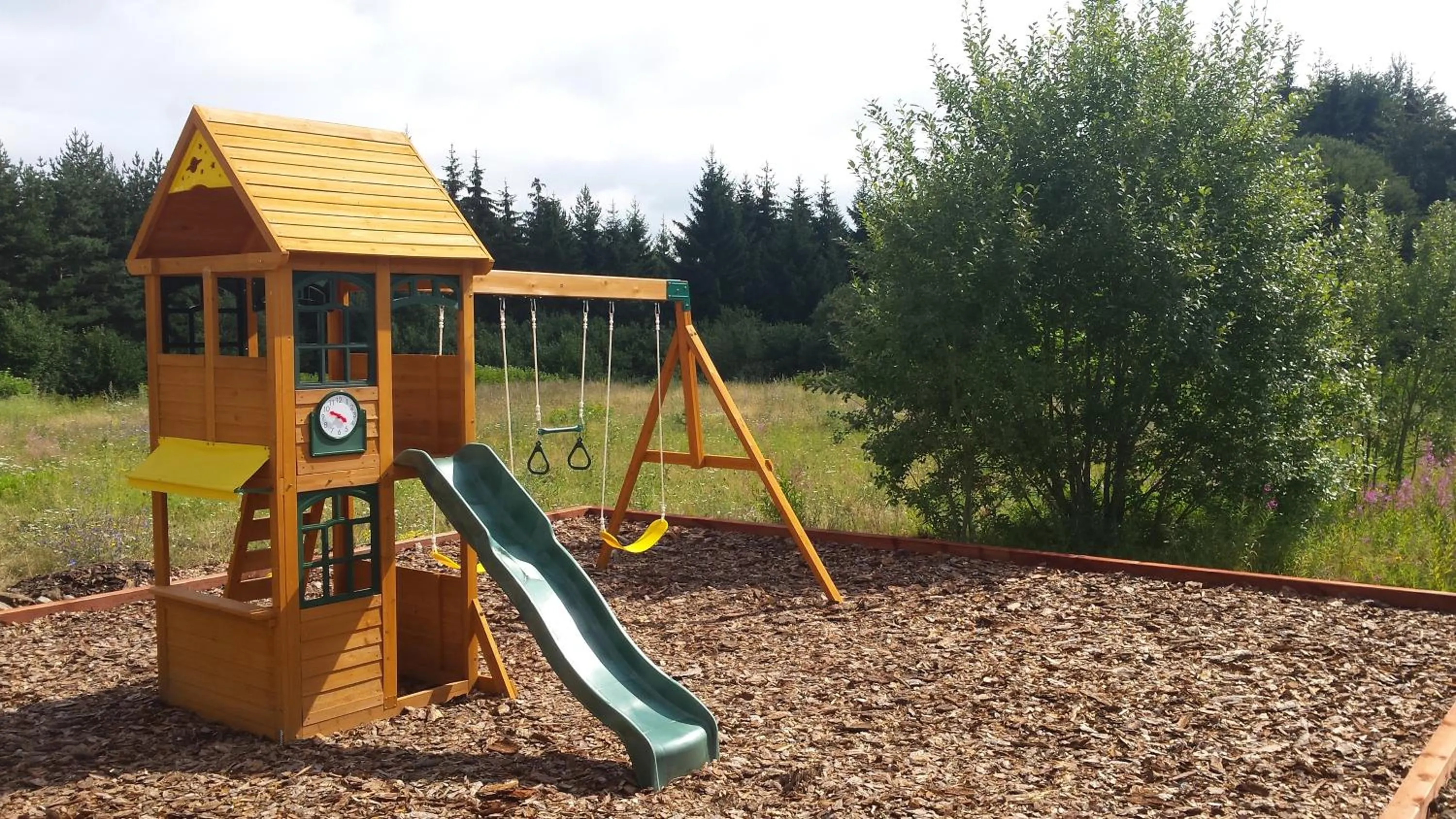 Children play ground in Chamkoria Chalets