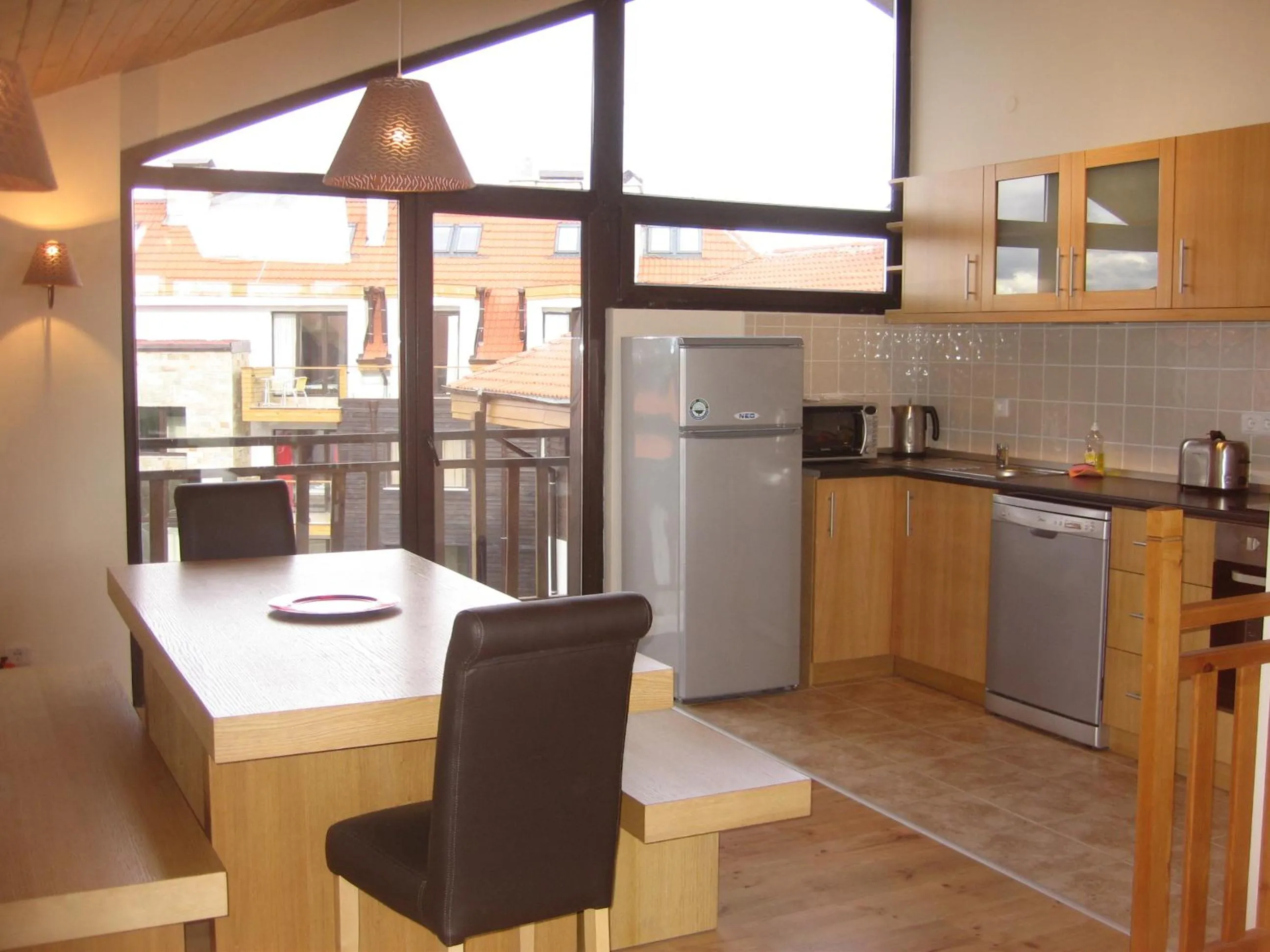 Kitchen or kitchenette in Chamkoria Chalets