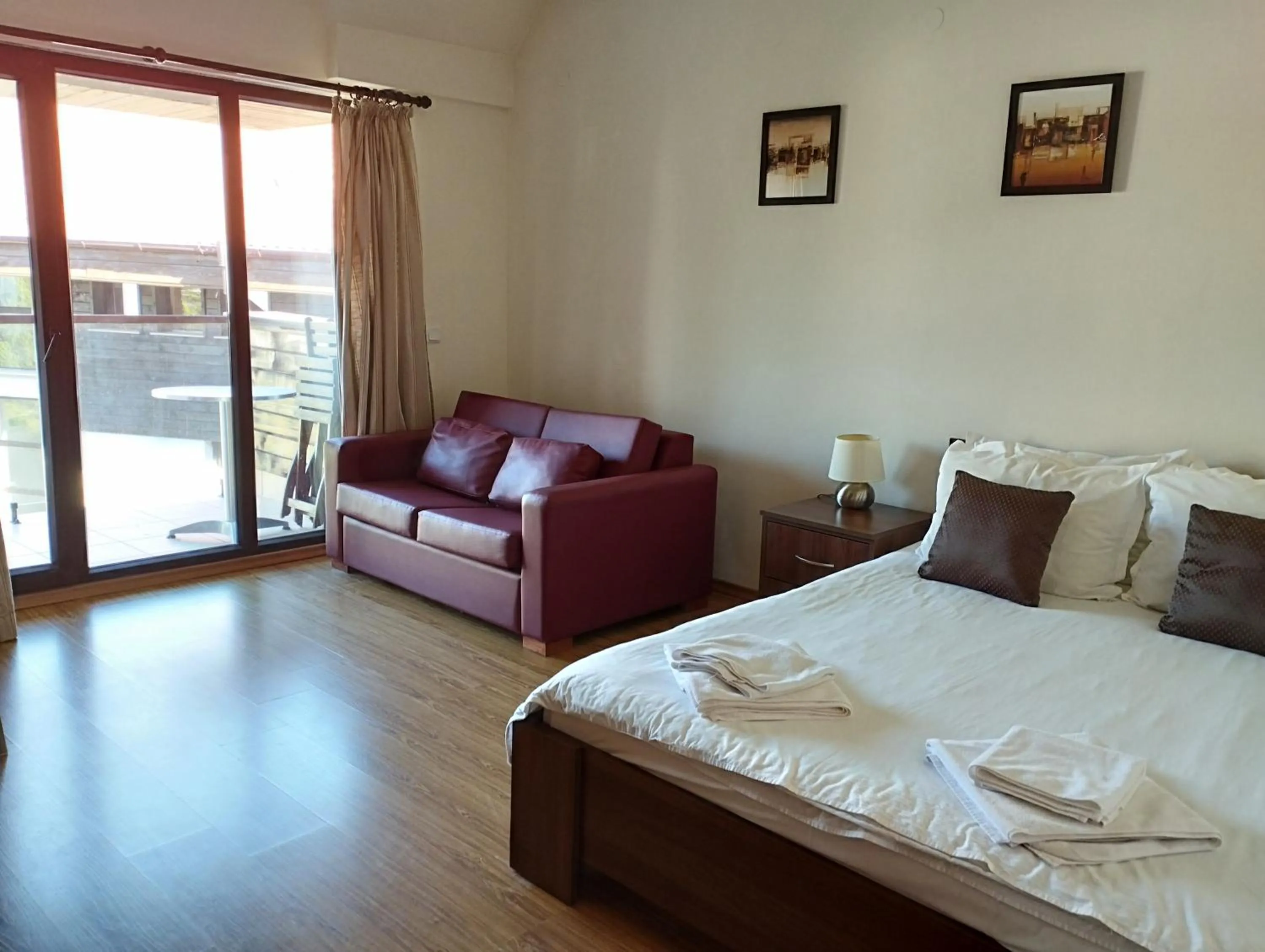 Bed in Chamkoria Chalets