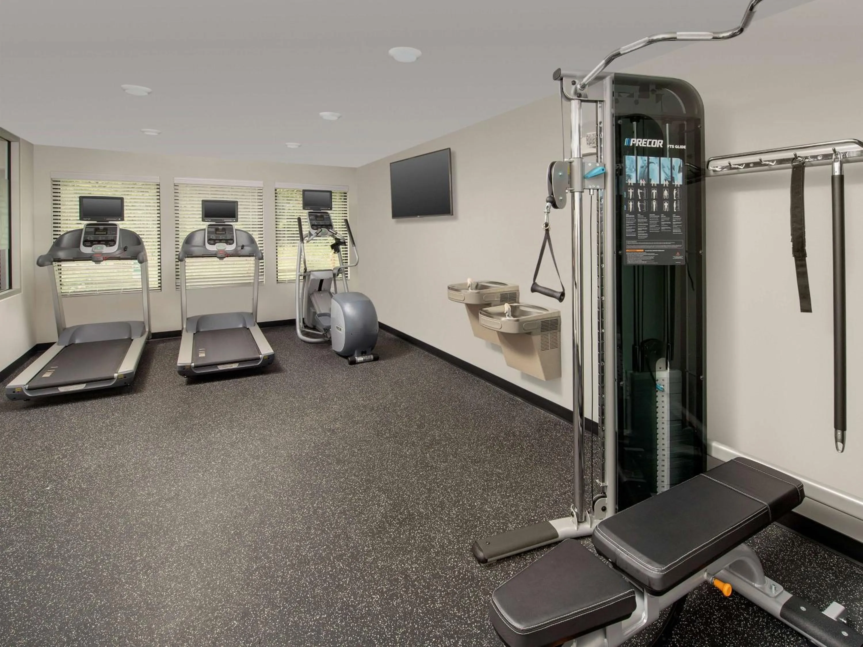 Fitness centre/facilities in WoodSpring Suites Seattle Tukwila