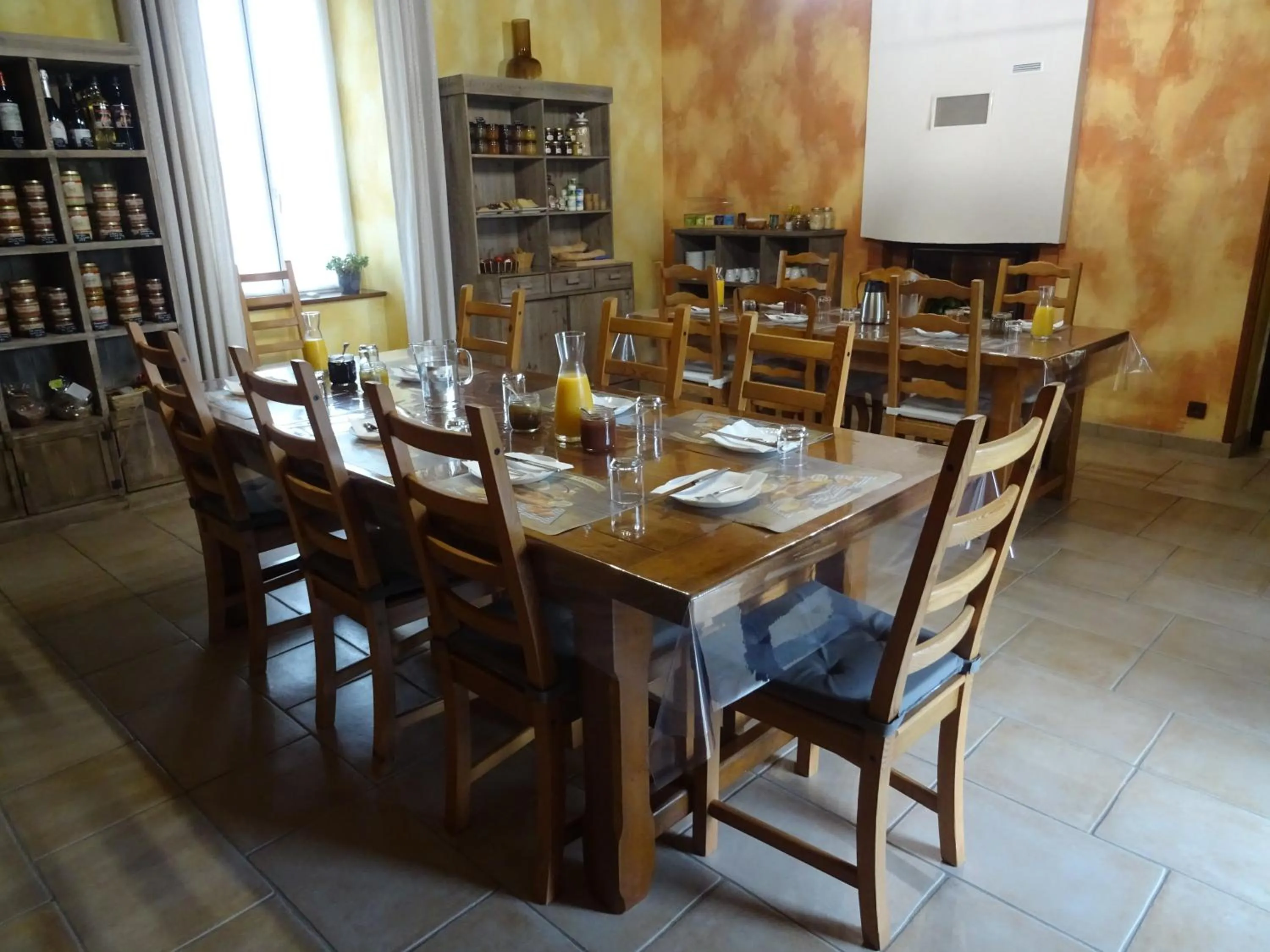 Breakfast in La Lauriére