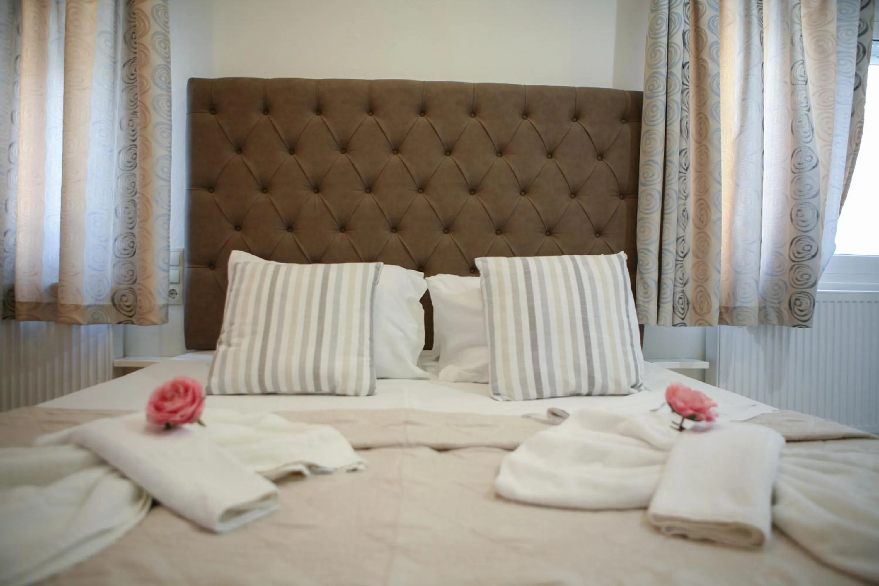 Bed in Hotel Karagianni