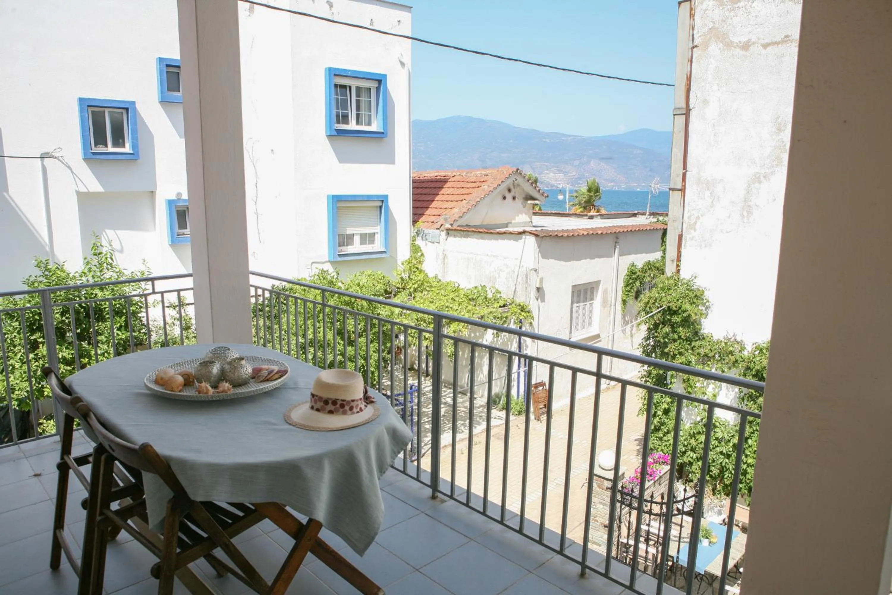Balcony/Terrace in Hotel Karagianni