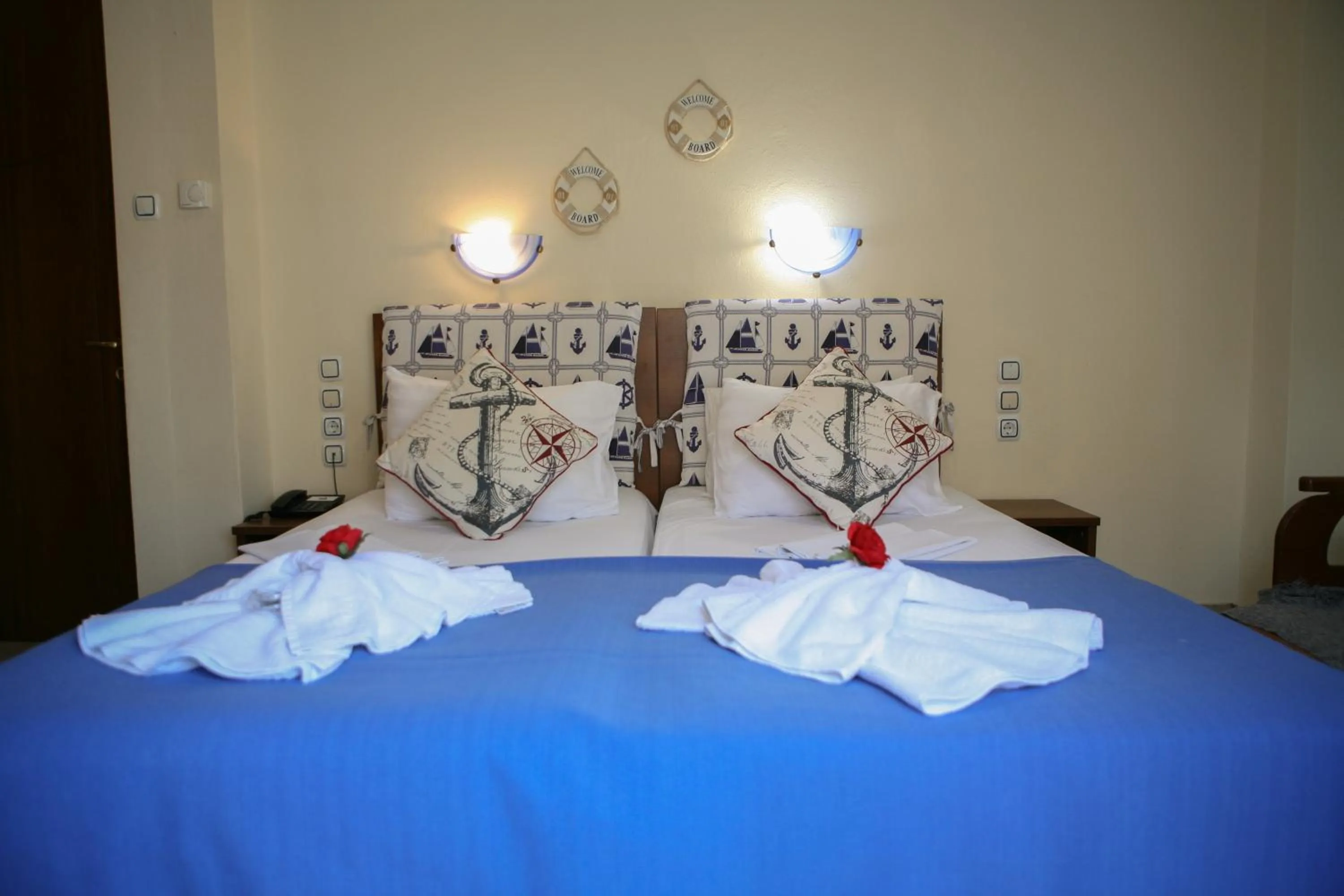 Bed in Hotel Karagianni