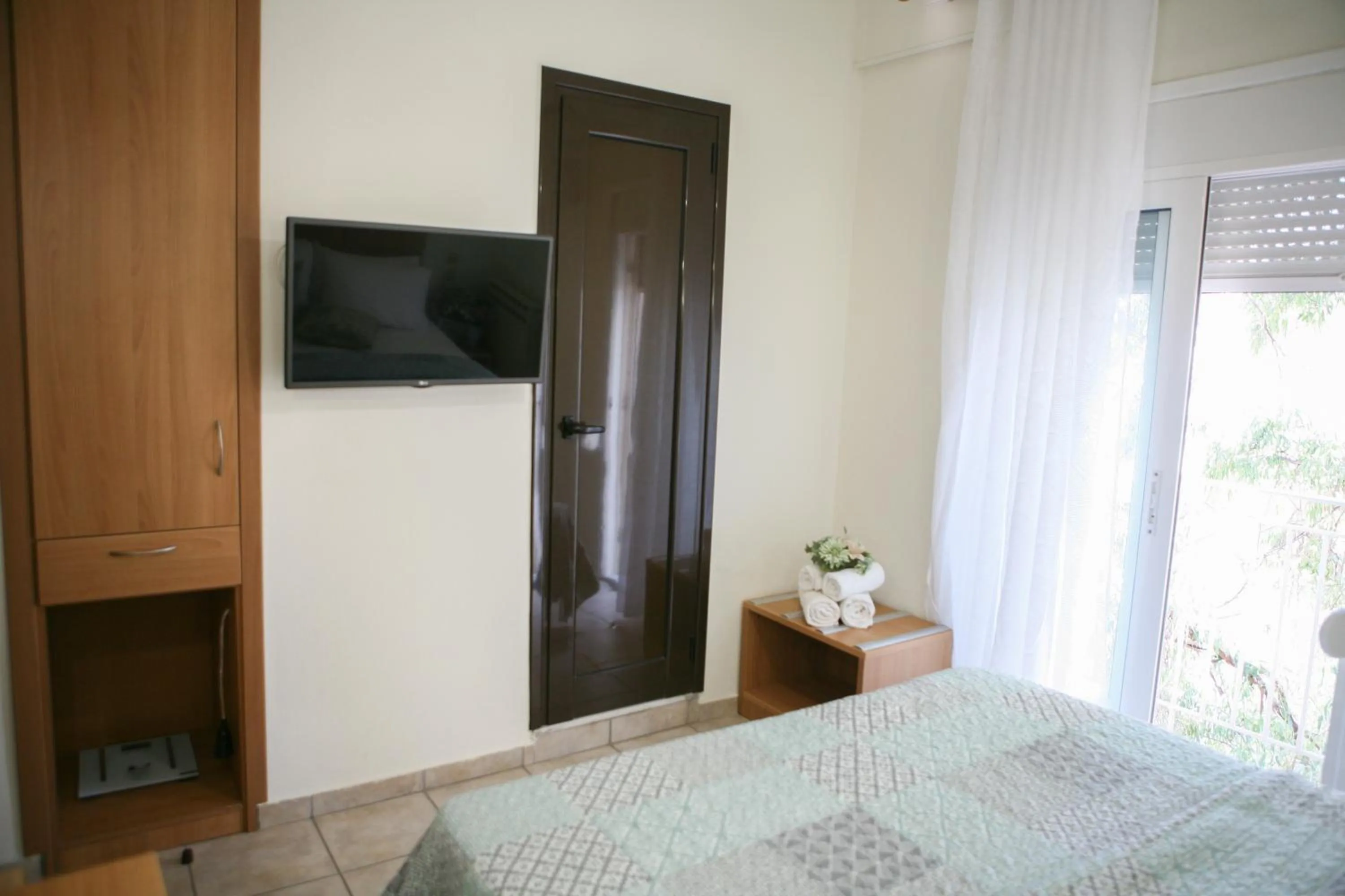 Photo of the whole room, Bed in Hotel Karagianni