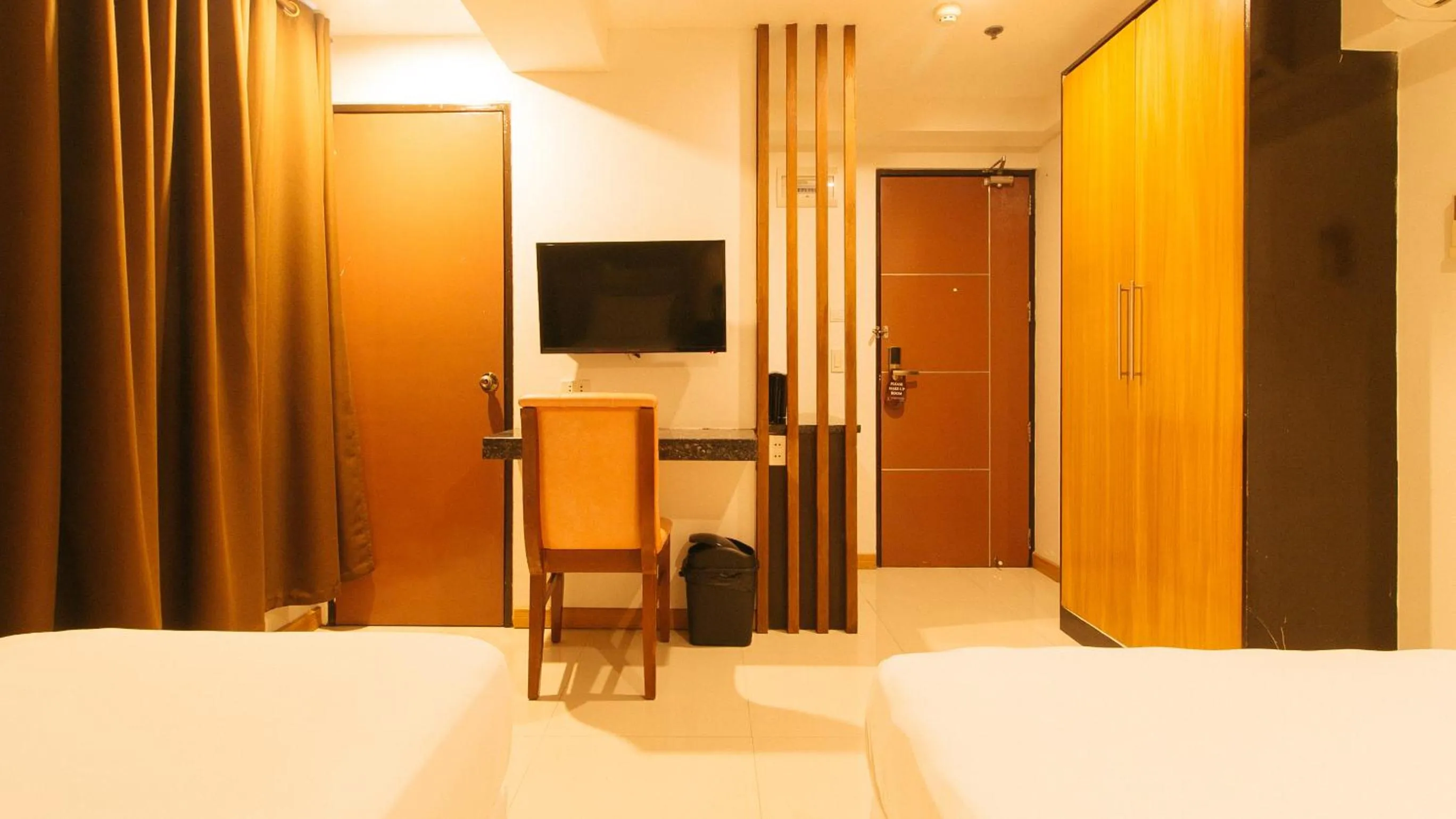 TV and multimedia in Guijo Suites Makati