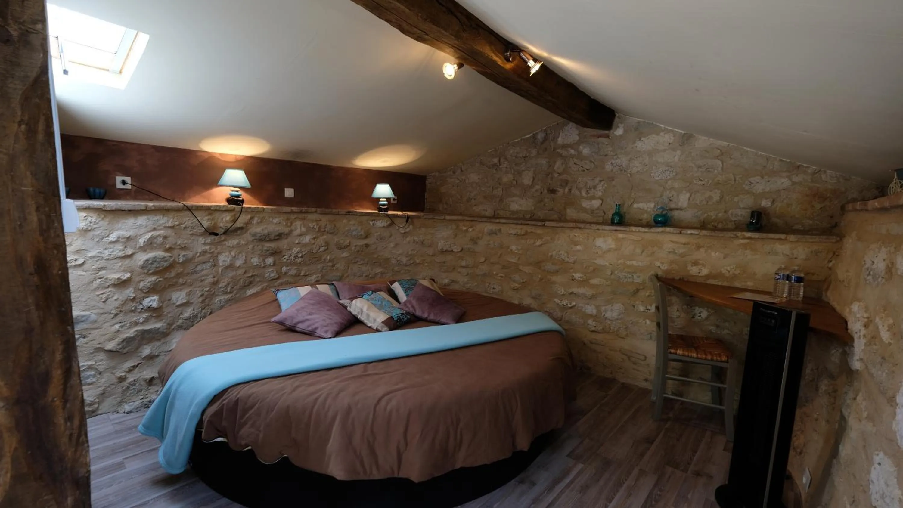 Bedroom, Bed in Domaine Les Miquels