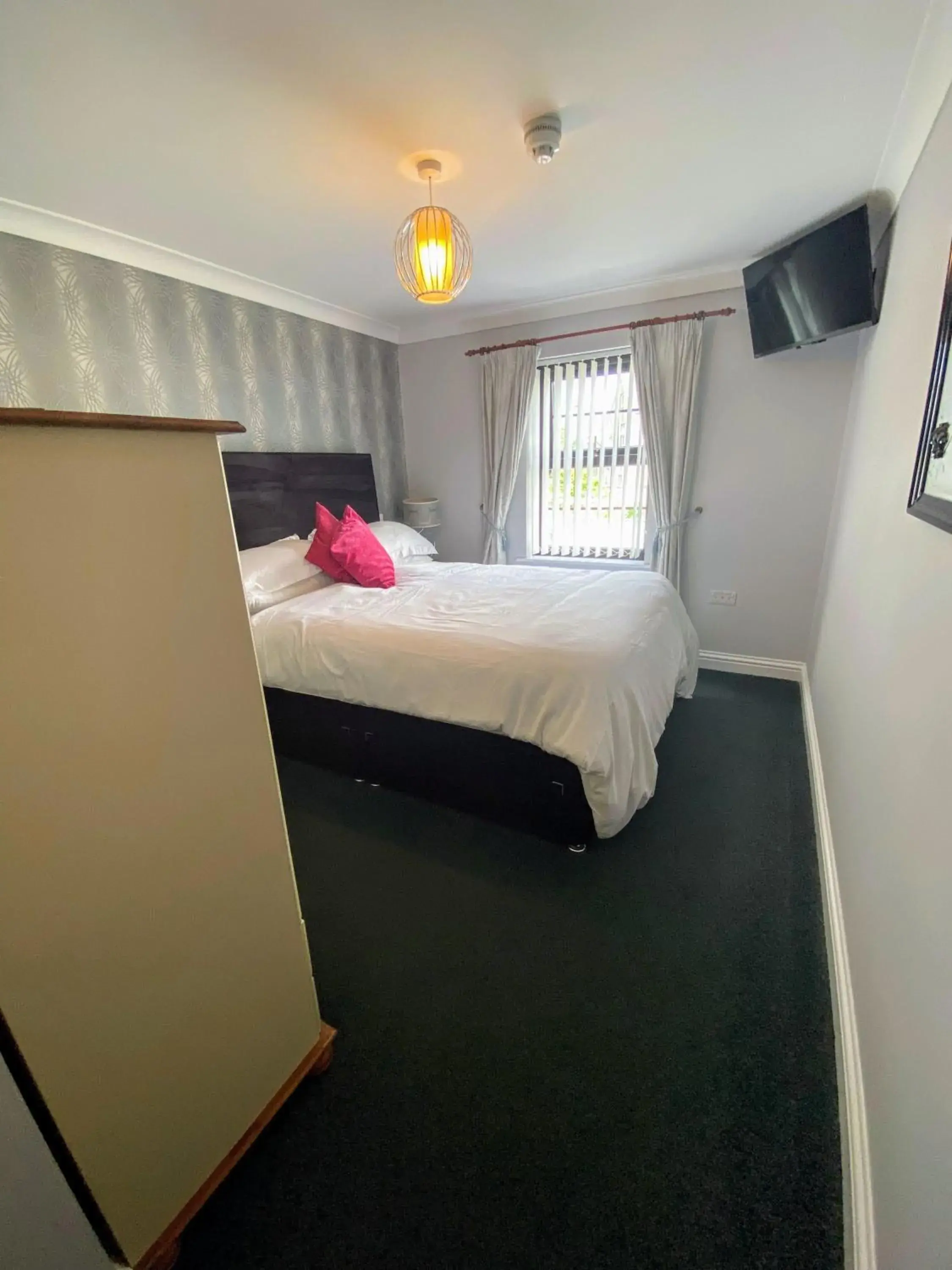 Deluxe King Room in Flambards Hotel Deluxe King Room in Flambards Hotel