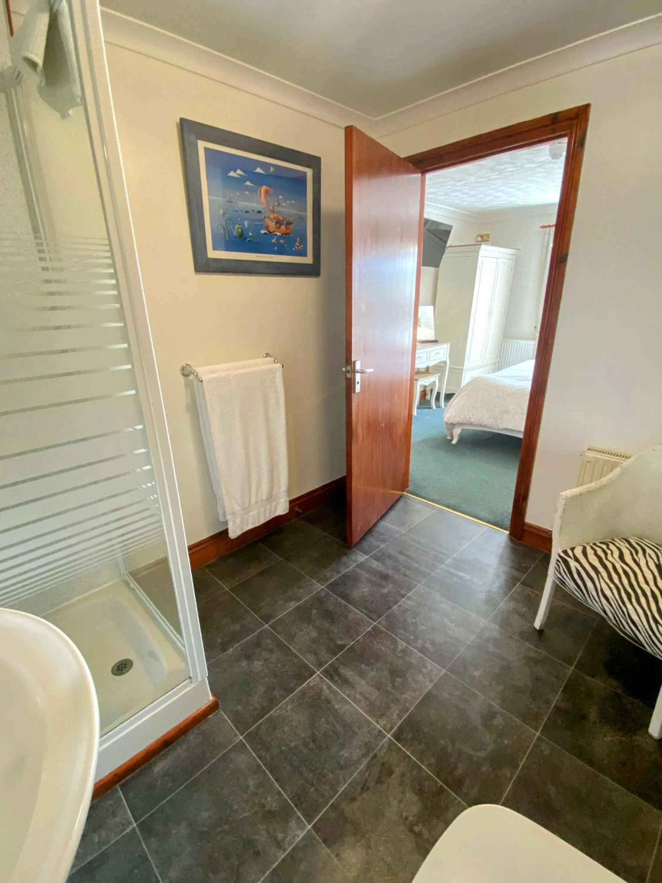 Bathroom in Flambards Hotel