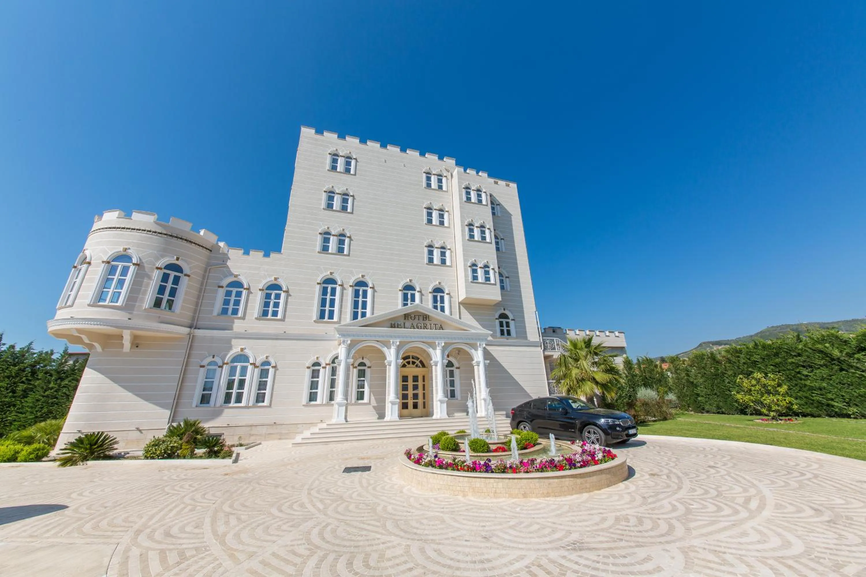Facade/entrance in Hotel Belagrita