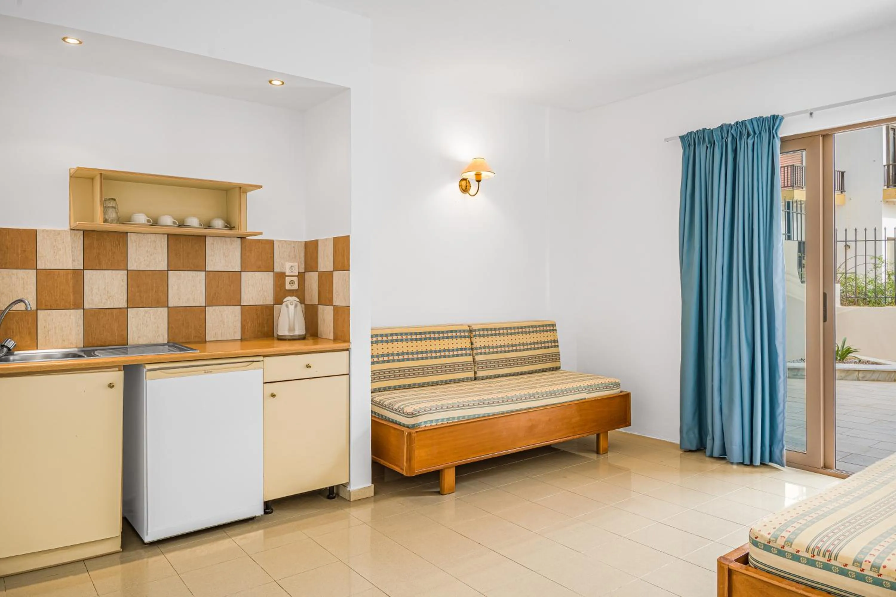 Living room, Bed in Creta Verano Hotel