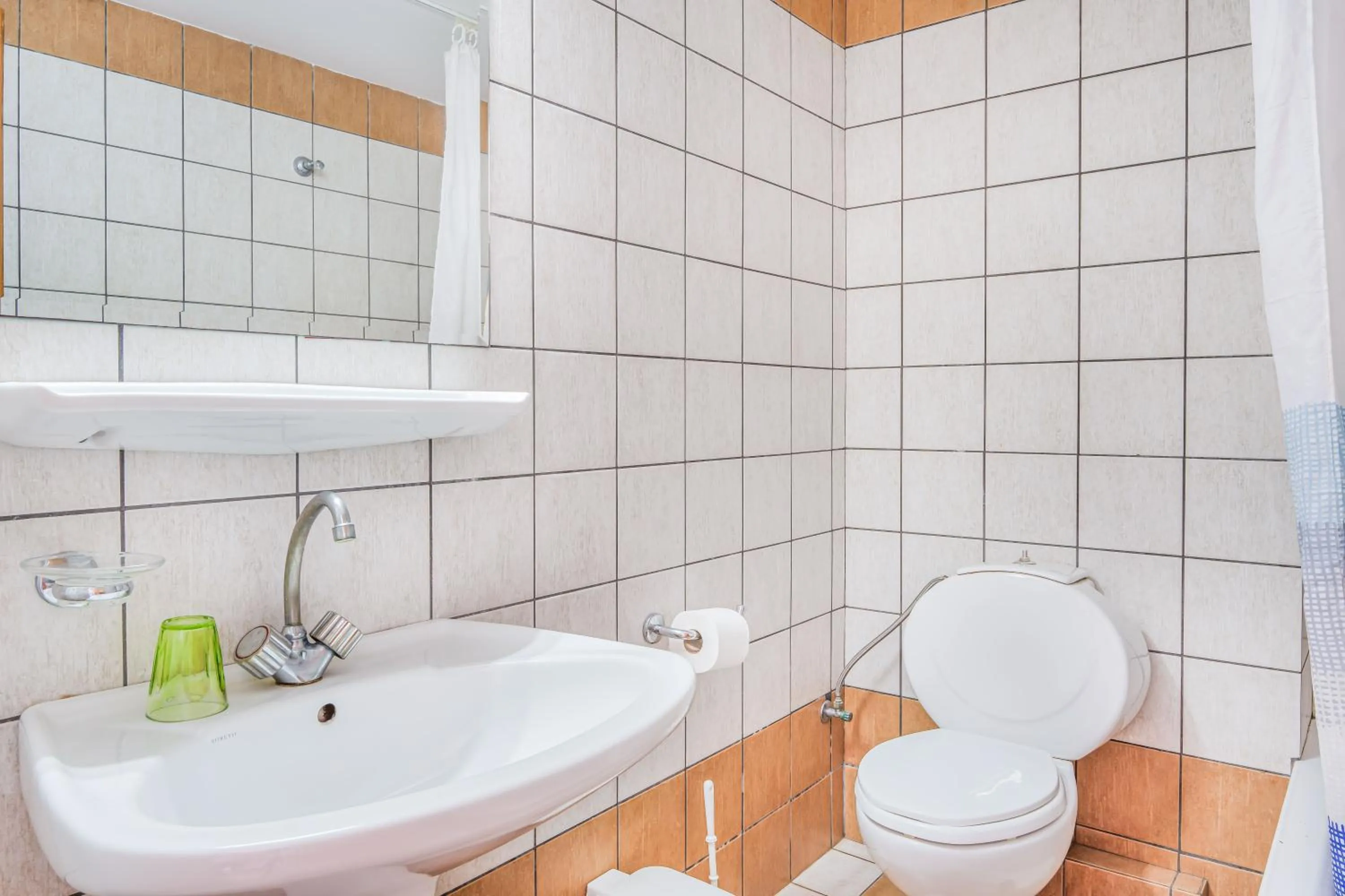 Bathroom in Creta Verano Hotel