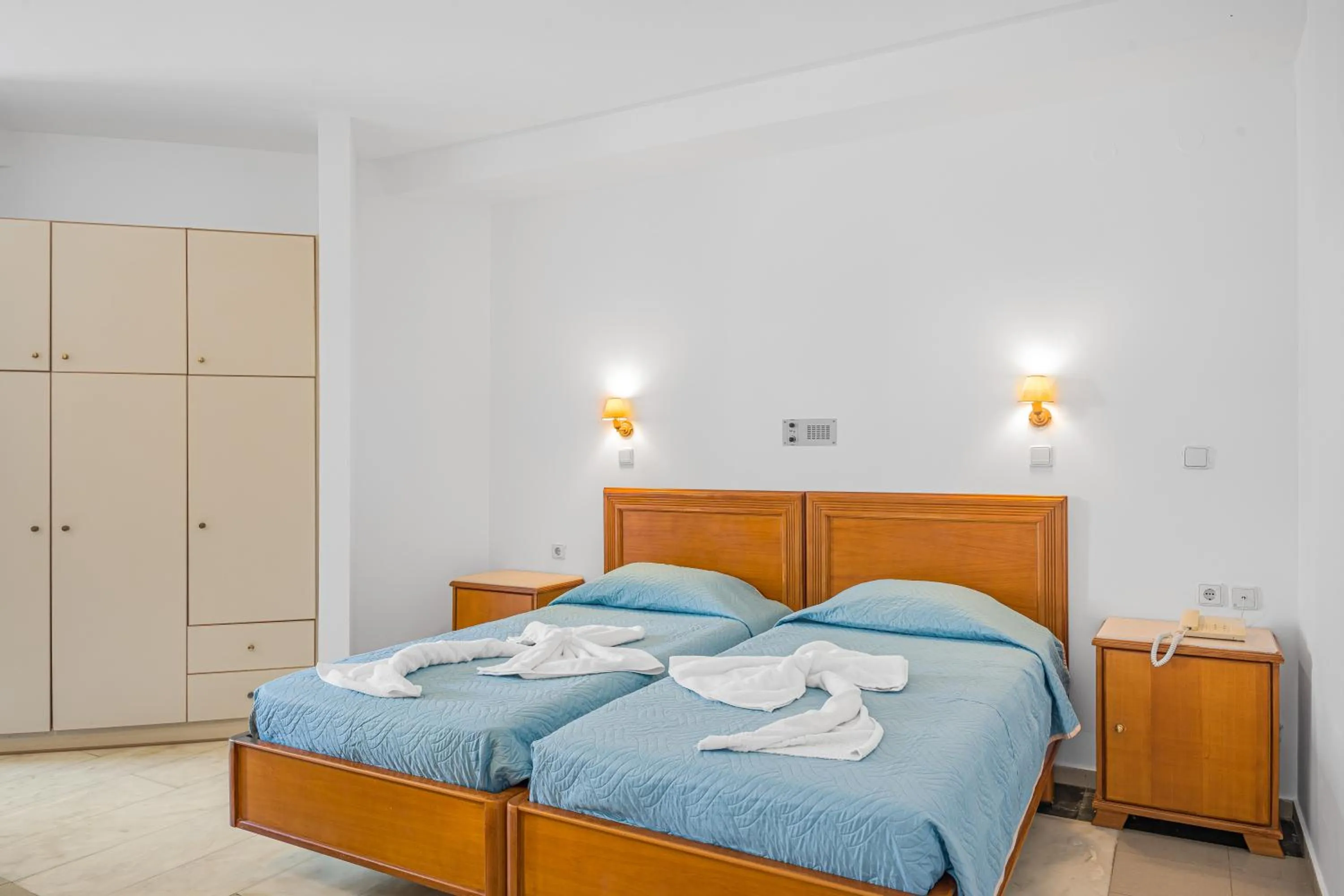 Bedroom, Bed in Creta Verano Hotel