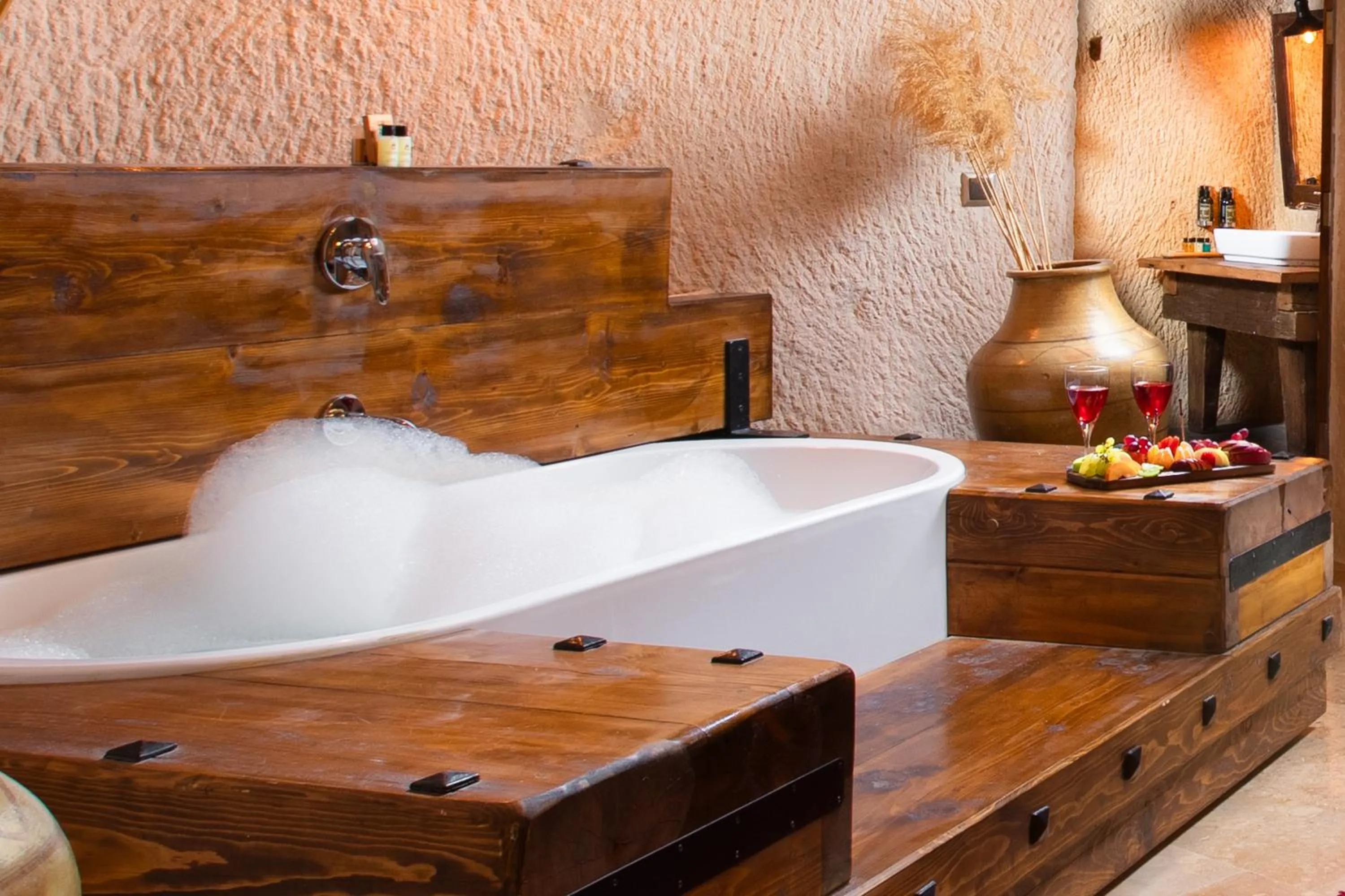 Hot Tub in Dream of Cappadocia