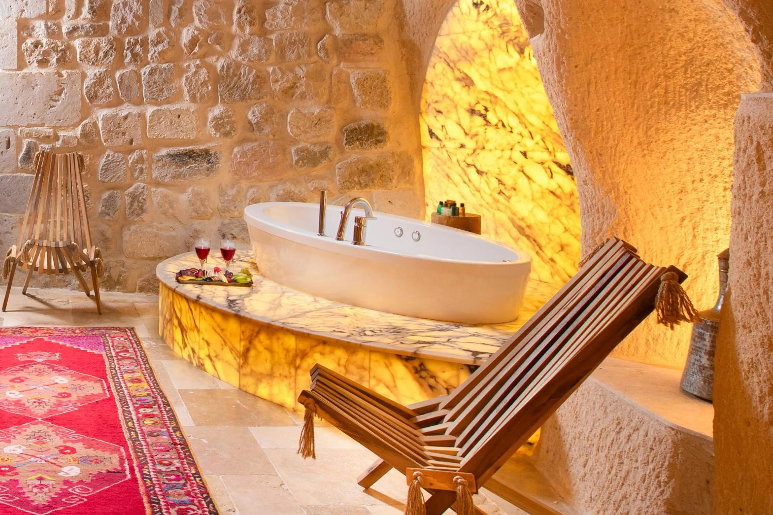 Hot Tub in Dream of Cappadocia