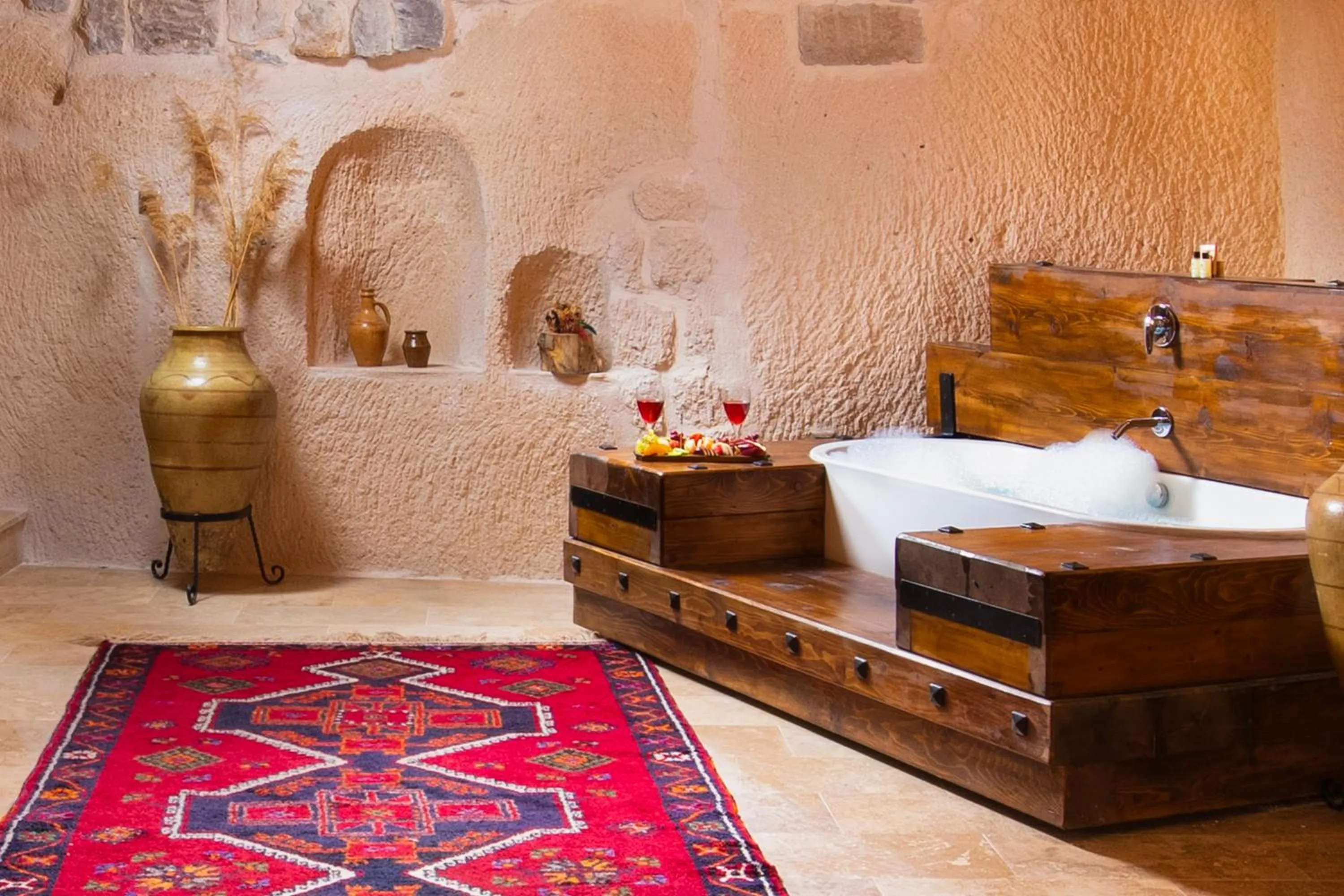 Hot Tub in Dream of Cappadocia