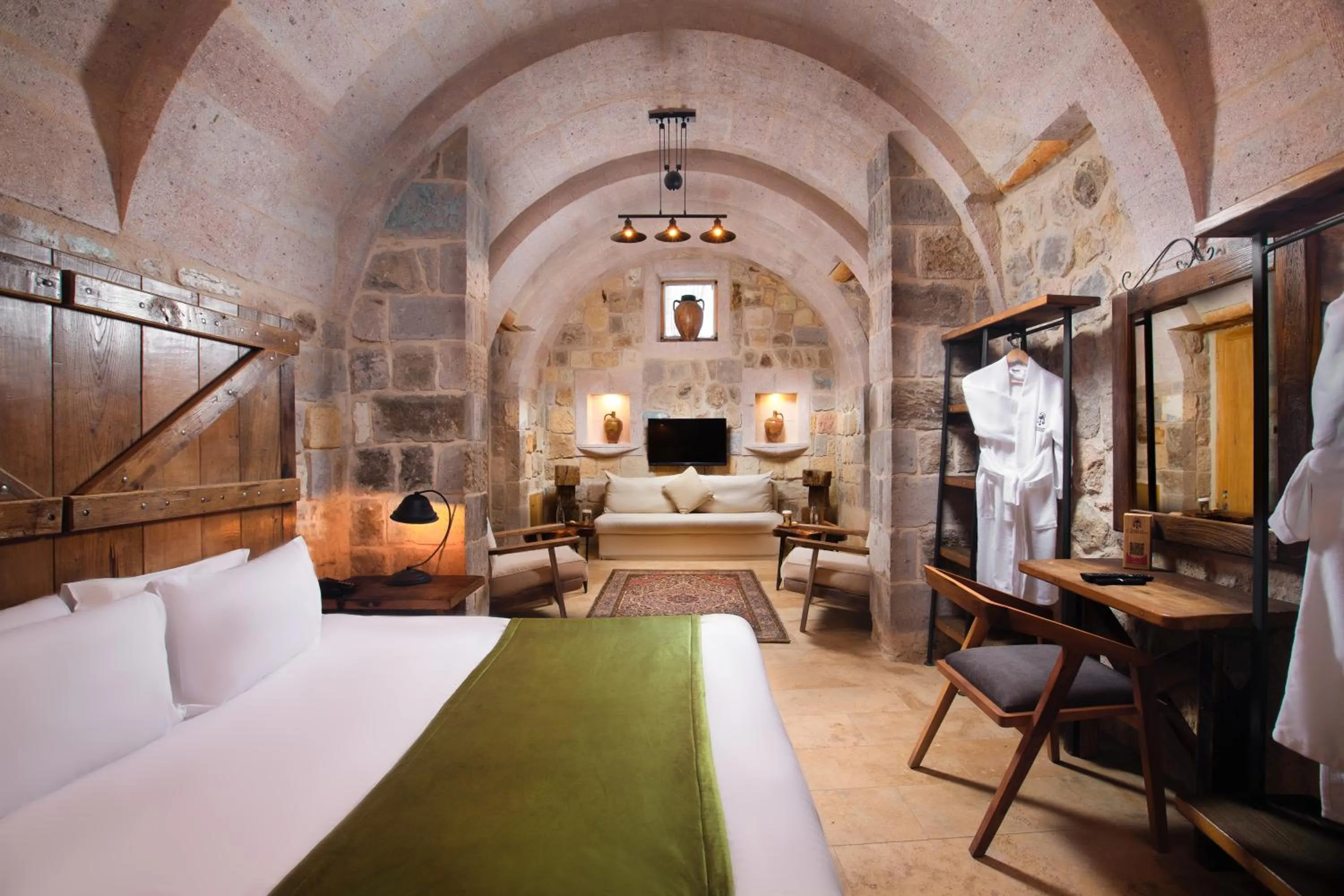 Photo of the whole room, Bed in Dream of Cappadocia