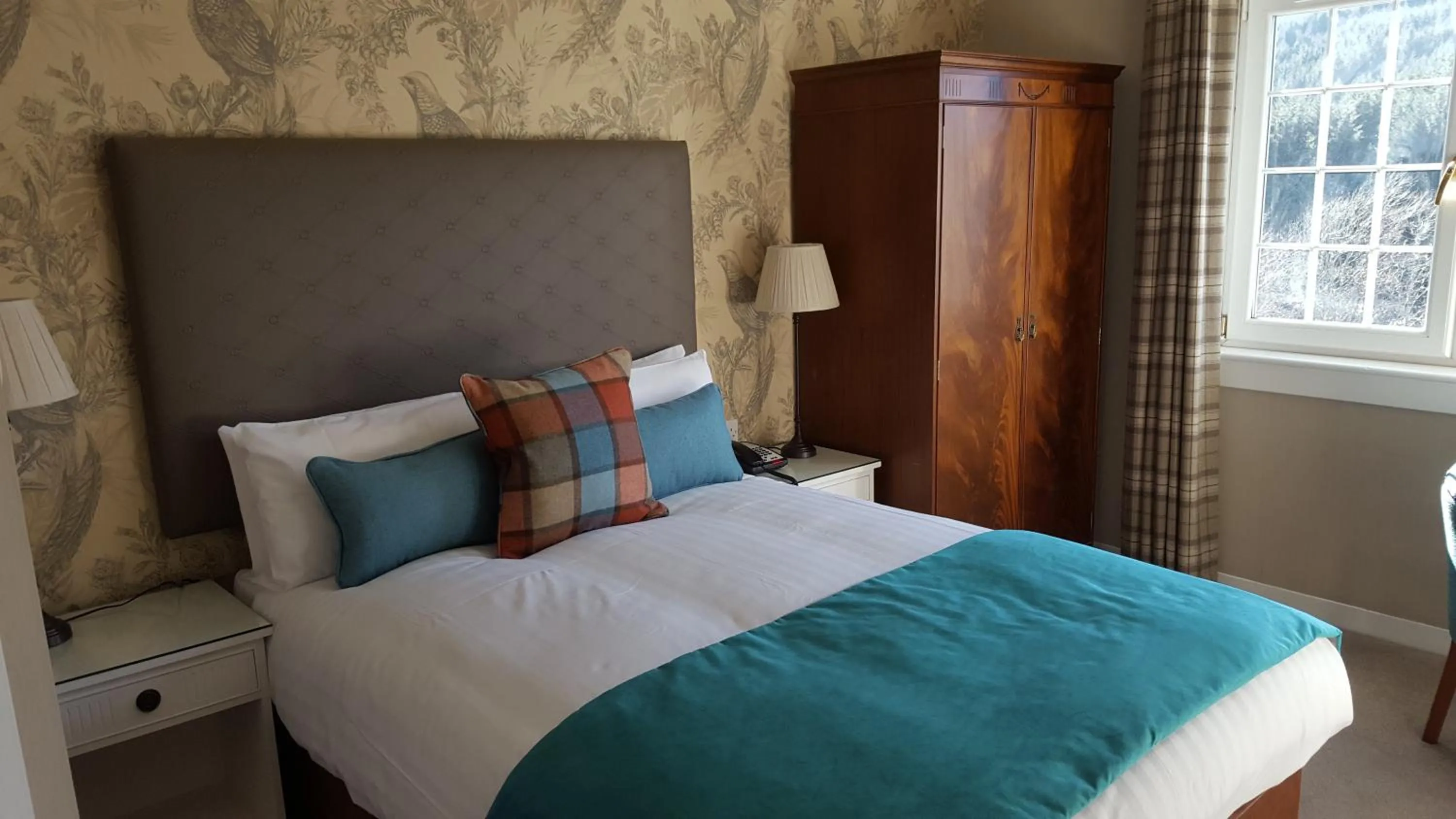 Bed in Bridge of Orchy Hotel