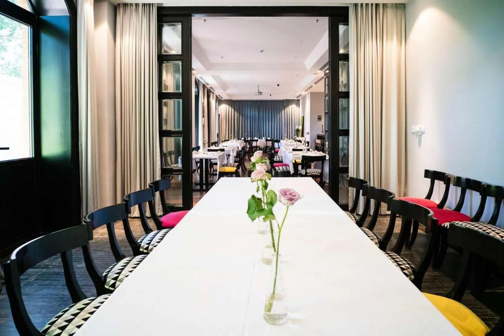 Business facilities in Gracie Art Hotel