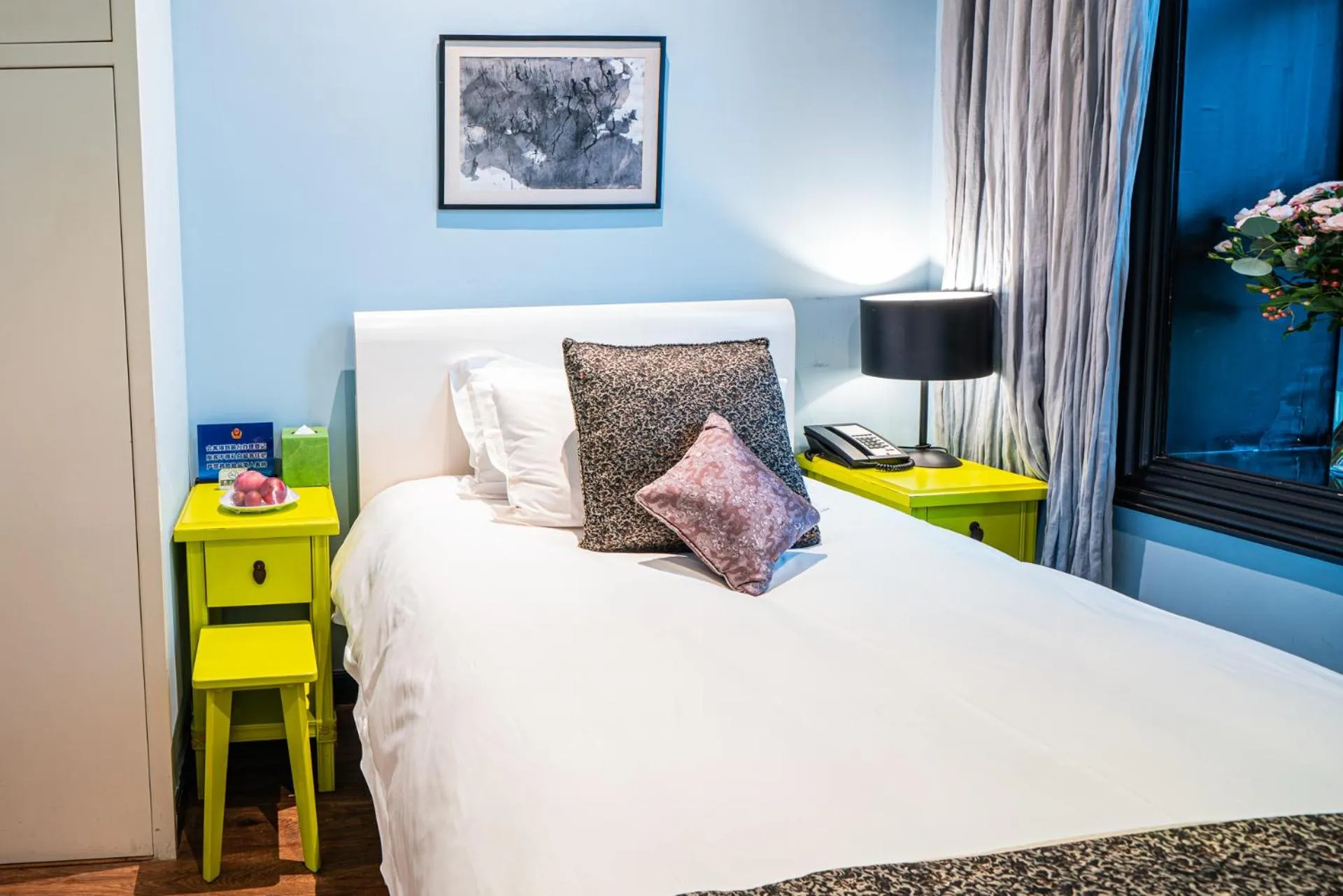 Bed in Gracie Art Hotel