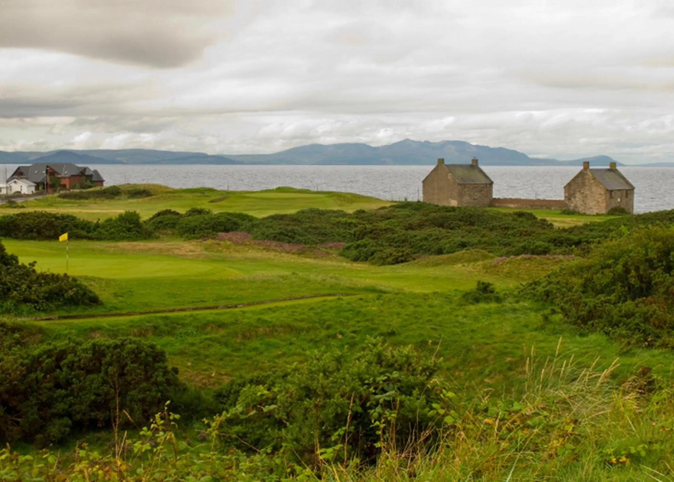 Area and facilities in Savoy Park Hotel