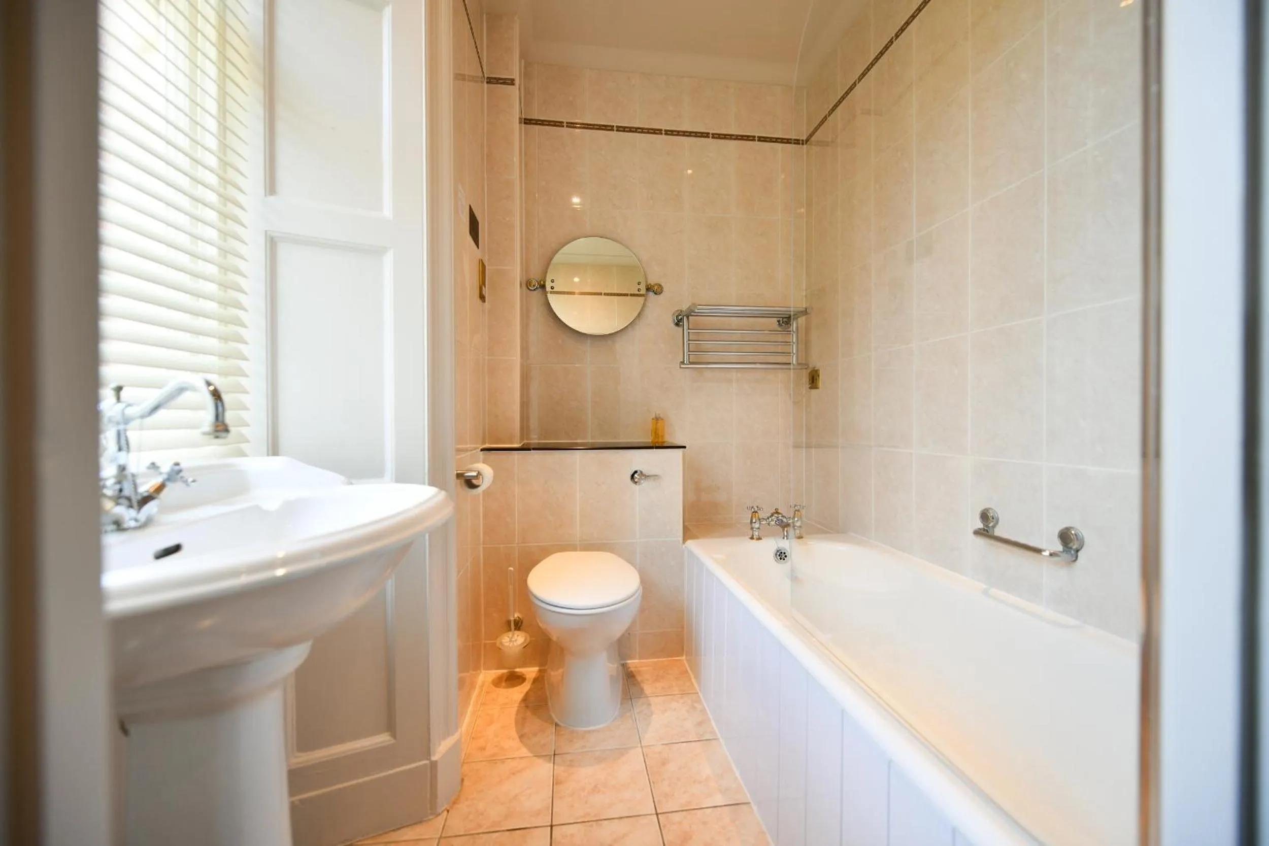 Bathroom in Savoy Park Hotel