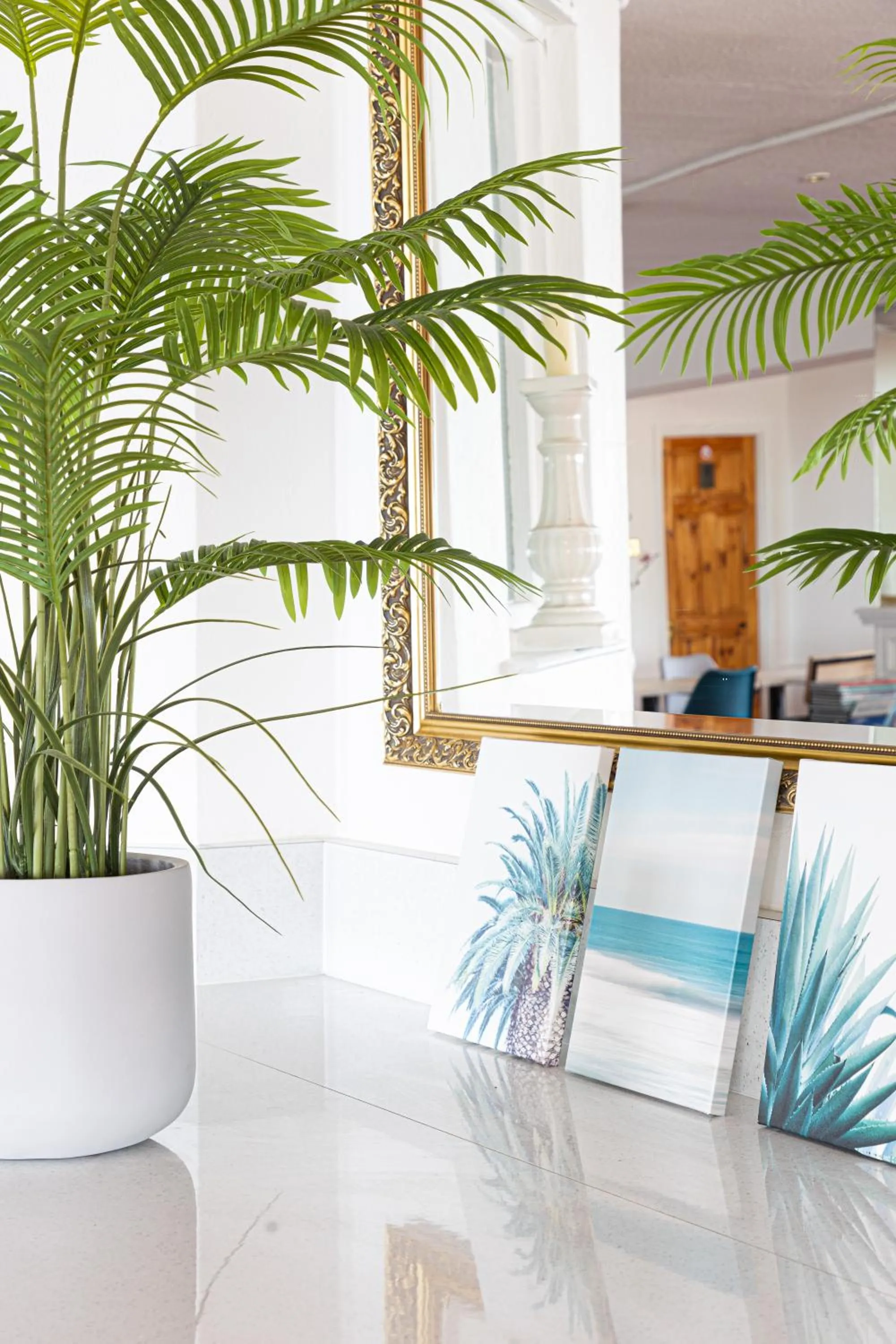 Decorative detail in Waters Edge Hotel Torquay