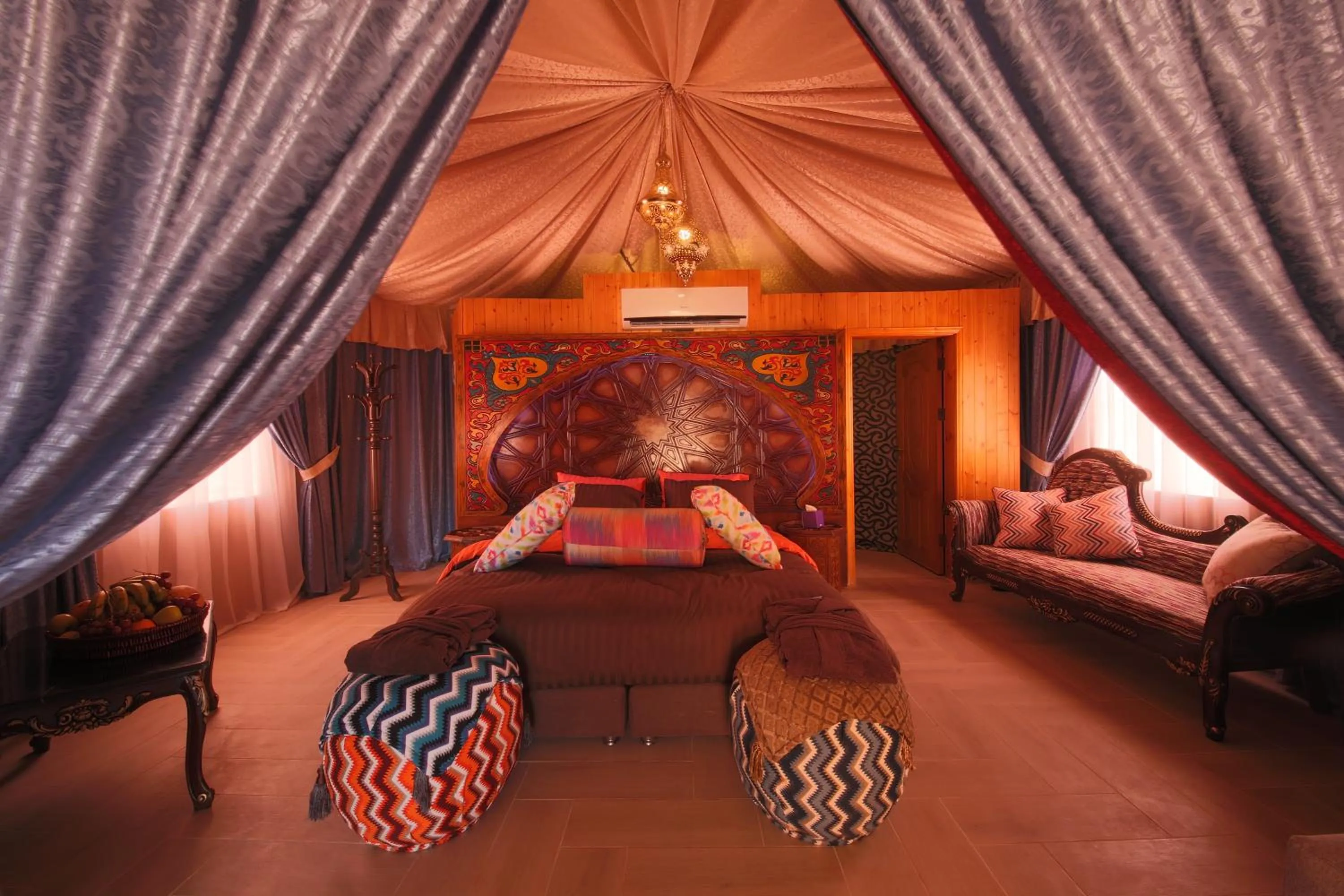 Bed in Memories Aicha Luxury Camp