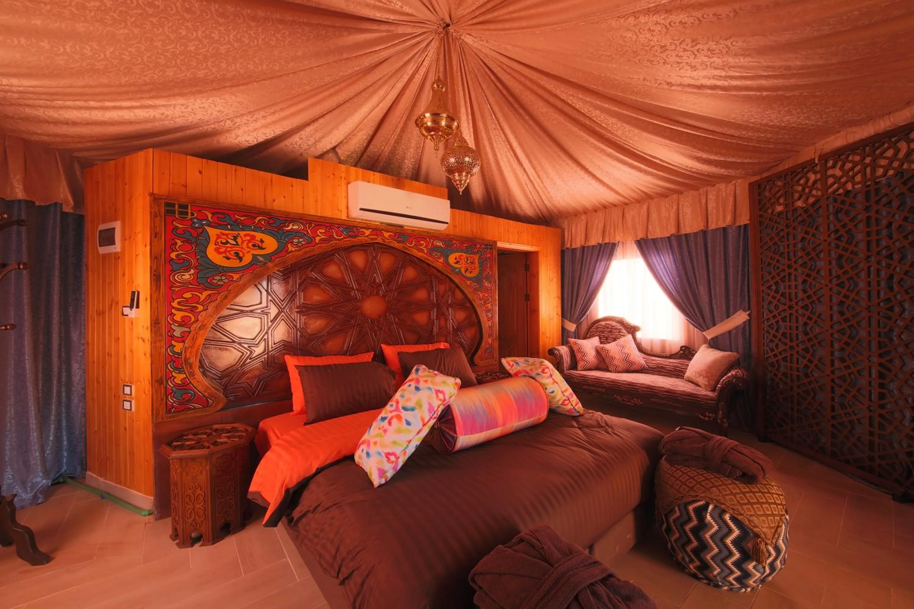 Memories Aicha Luxury Camp