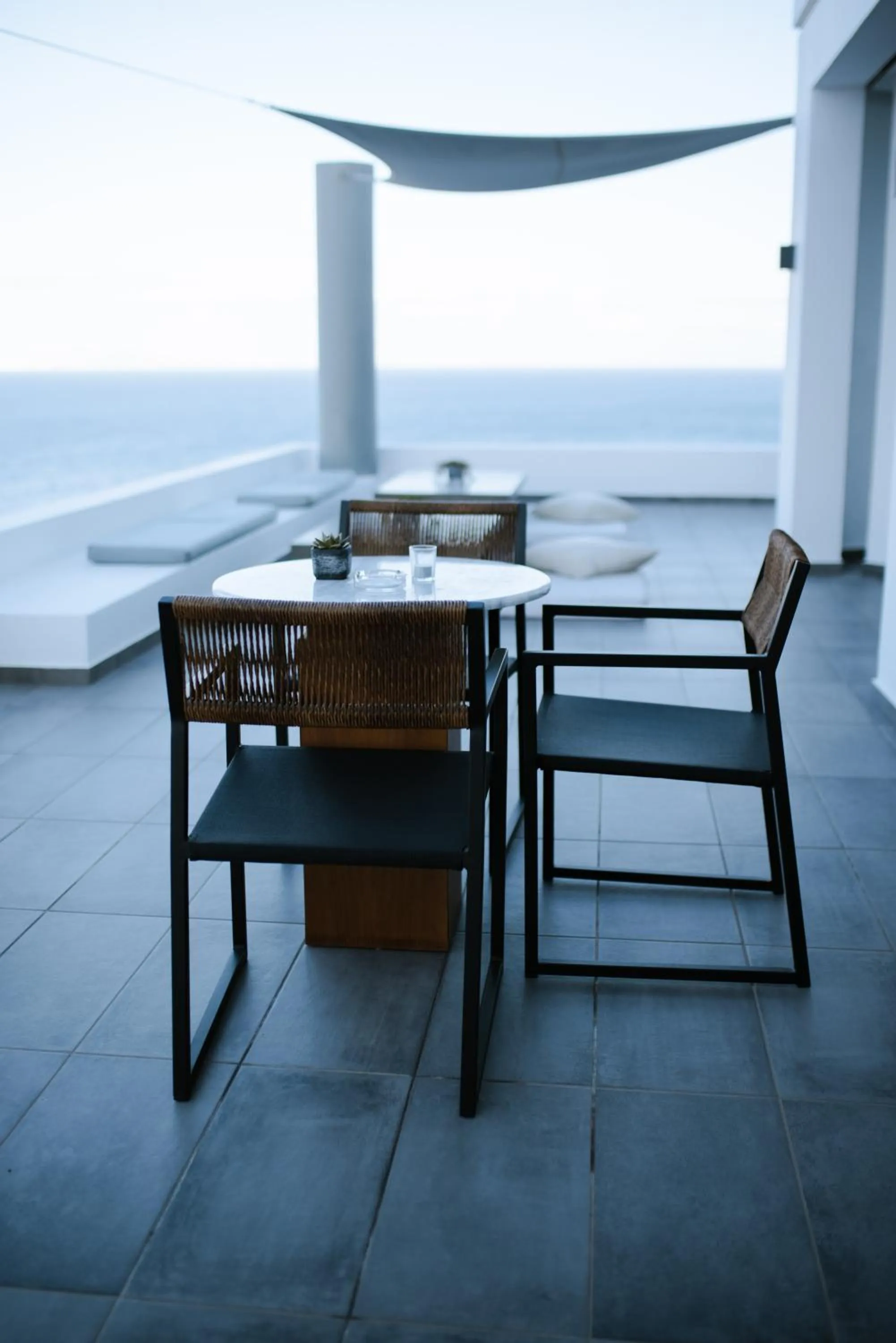 Lounge or bar in Peninsula Resort & Spa