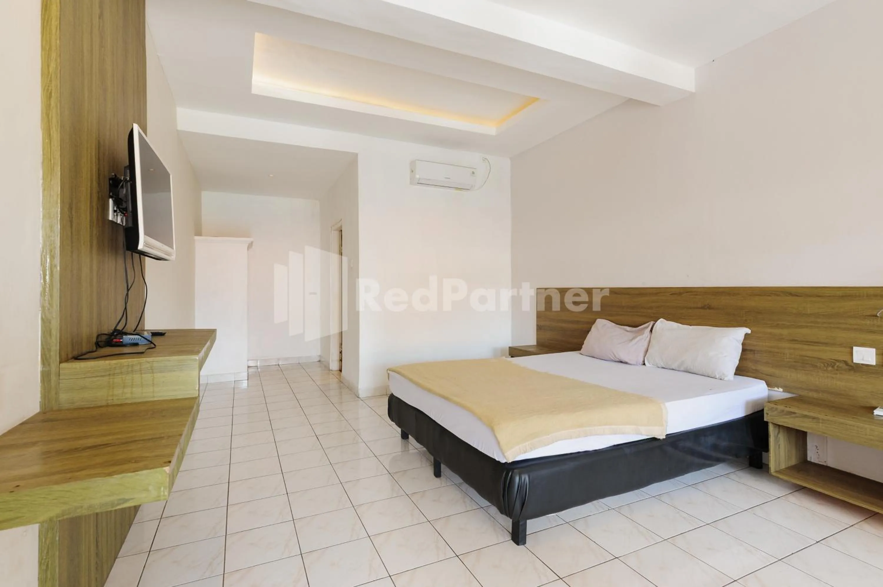 Bedroom, Bed in Pulau Bali Hotel Denpasar RedPartner