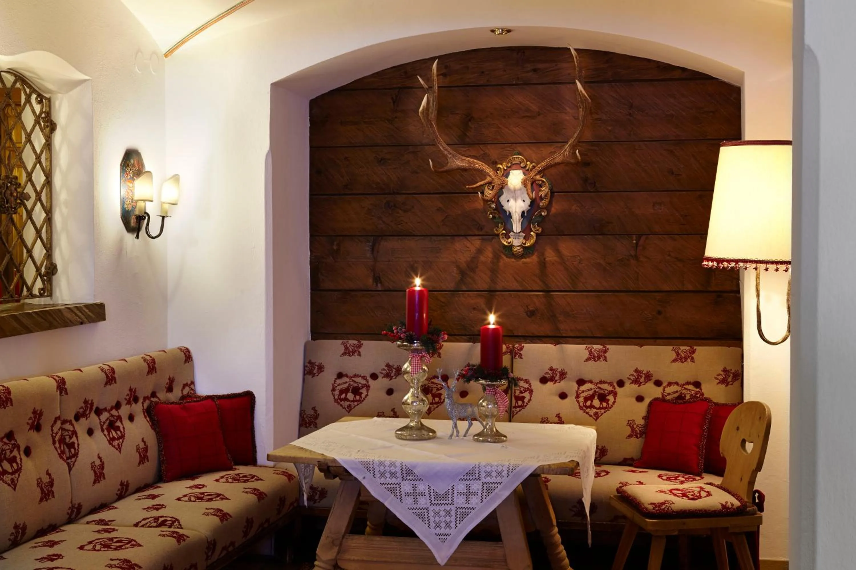 Restaurant/places to eat in Sporthotel Lorünser